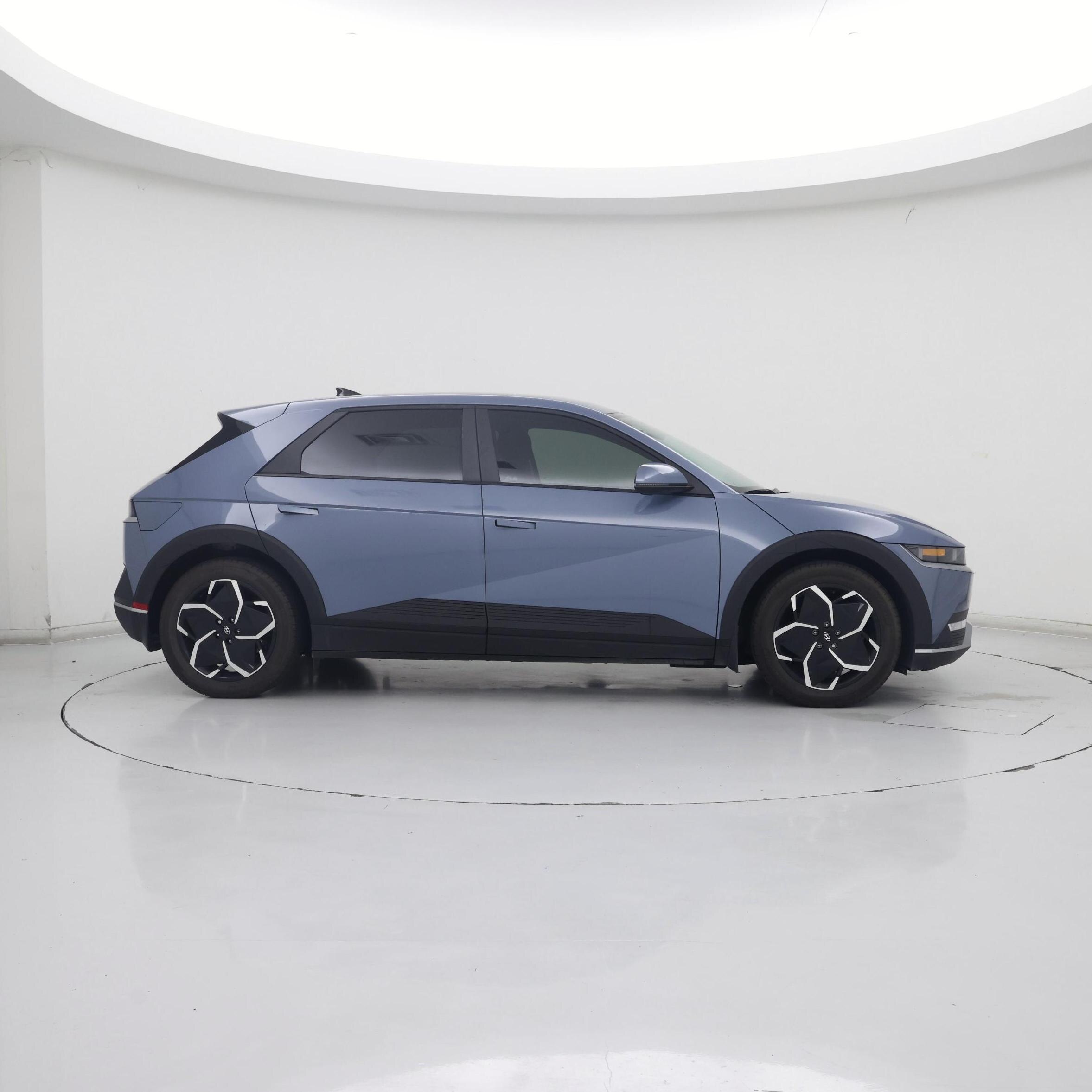 Thumbnail: 2022 Hyundai Ioniq 5 - 7