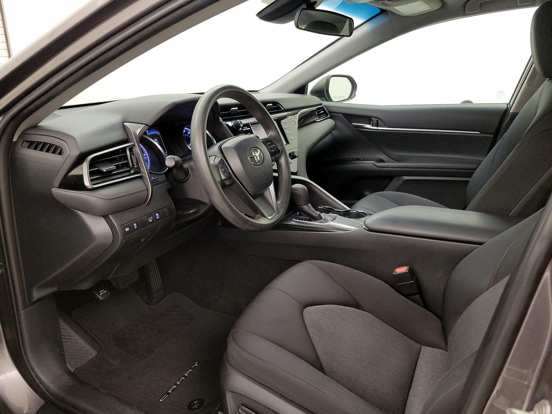 Thumbnail: 2019 Toyota Camry - 11