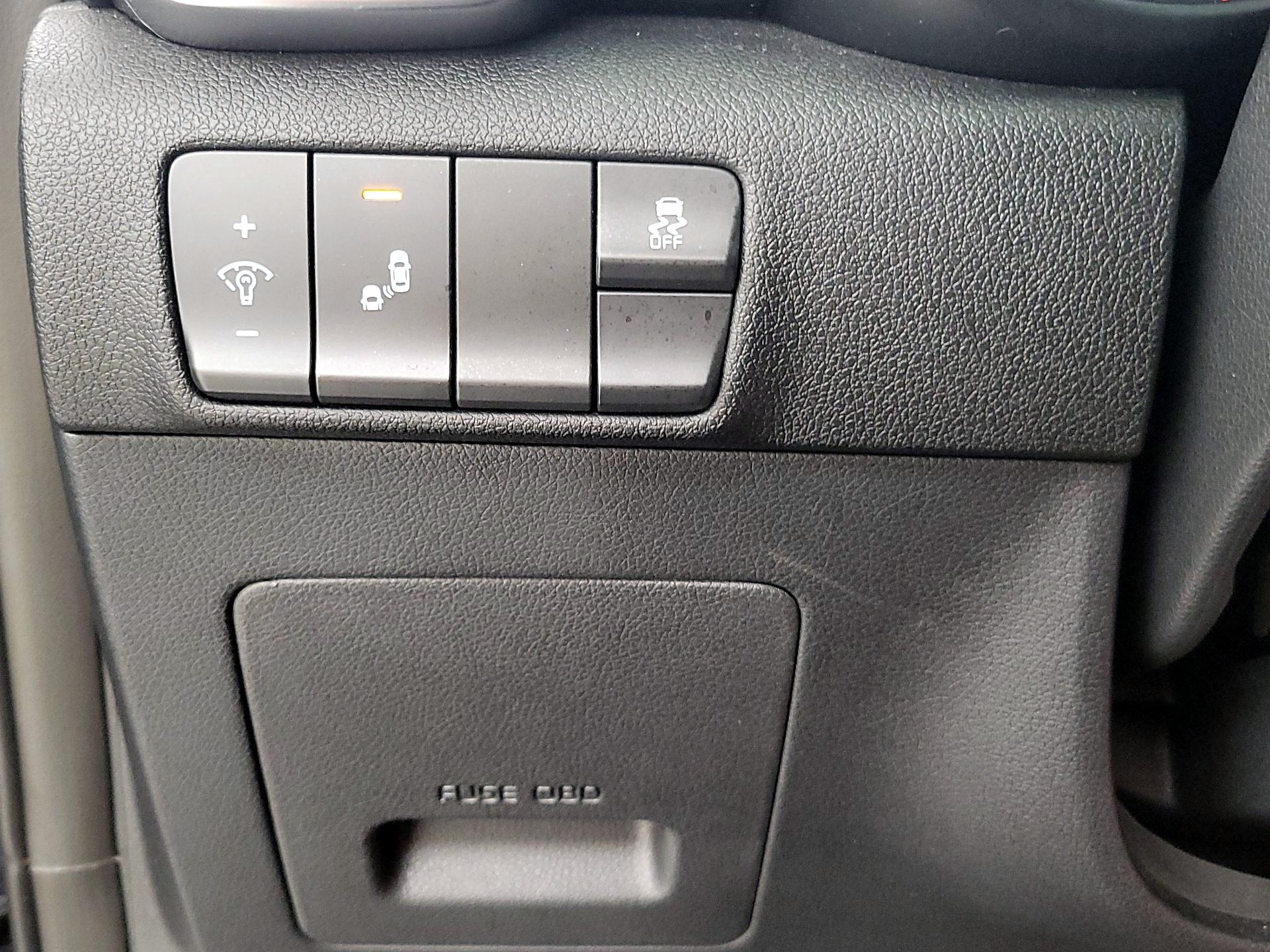 Thumbnail: 2019 Kia Sportage - 13