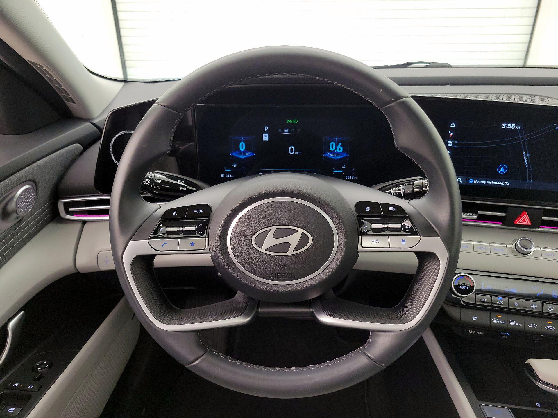 Thumbnail: 2024 Hyundai Elantra - 10