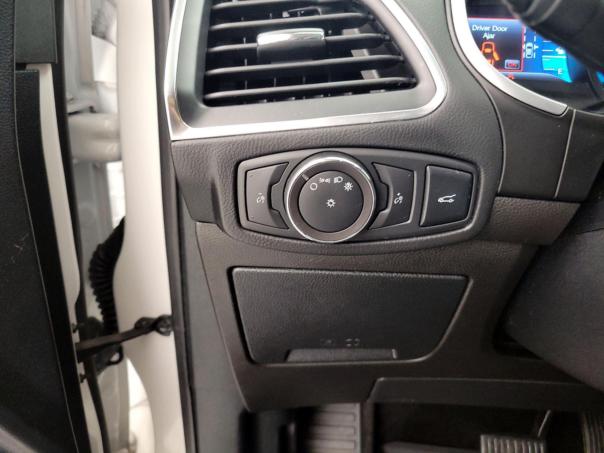 Thumbnail: 2018 Ford Edge - 13