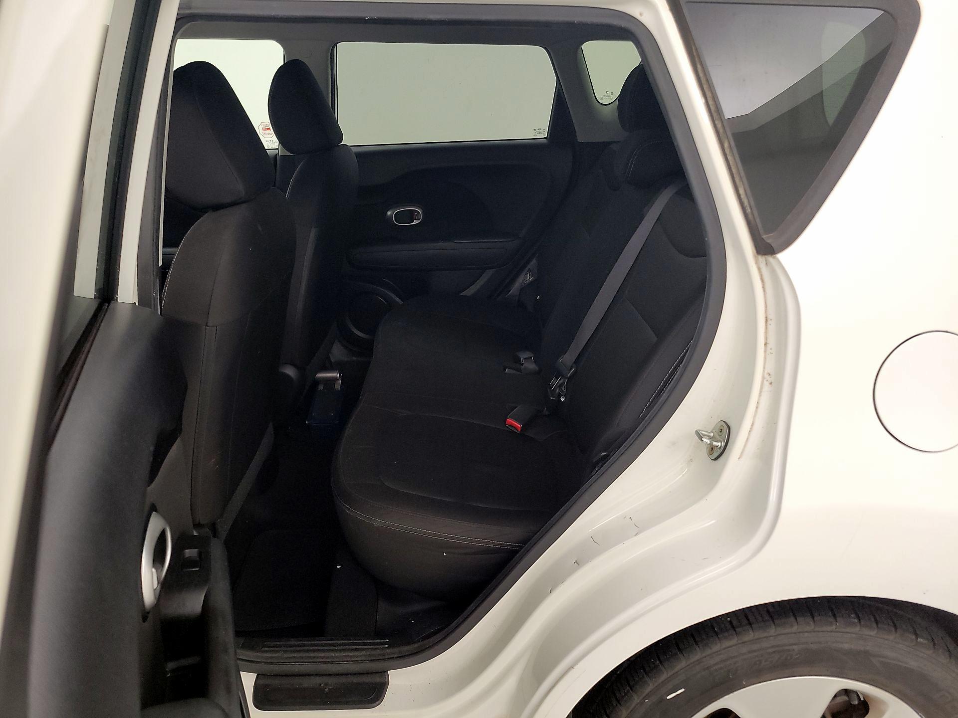 Thumbnail: 2016 Kia Soul - 19