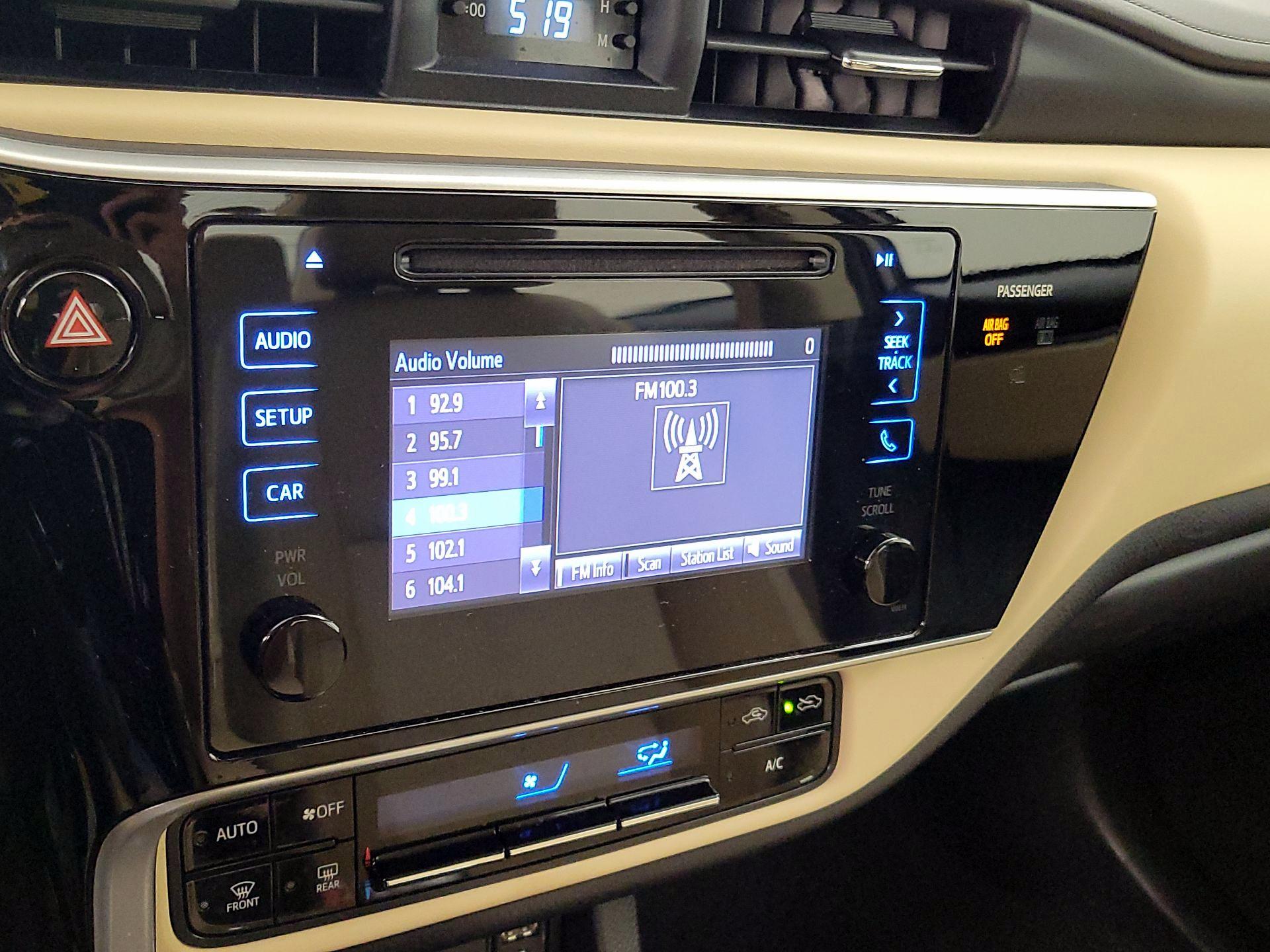 Thumbnail: 2017 Toyota Corolla - 15