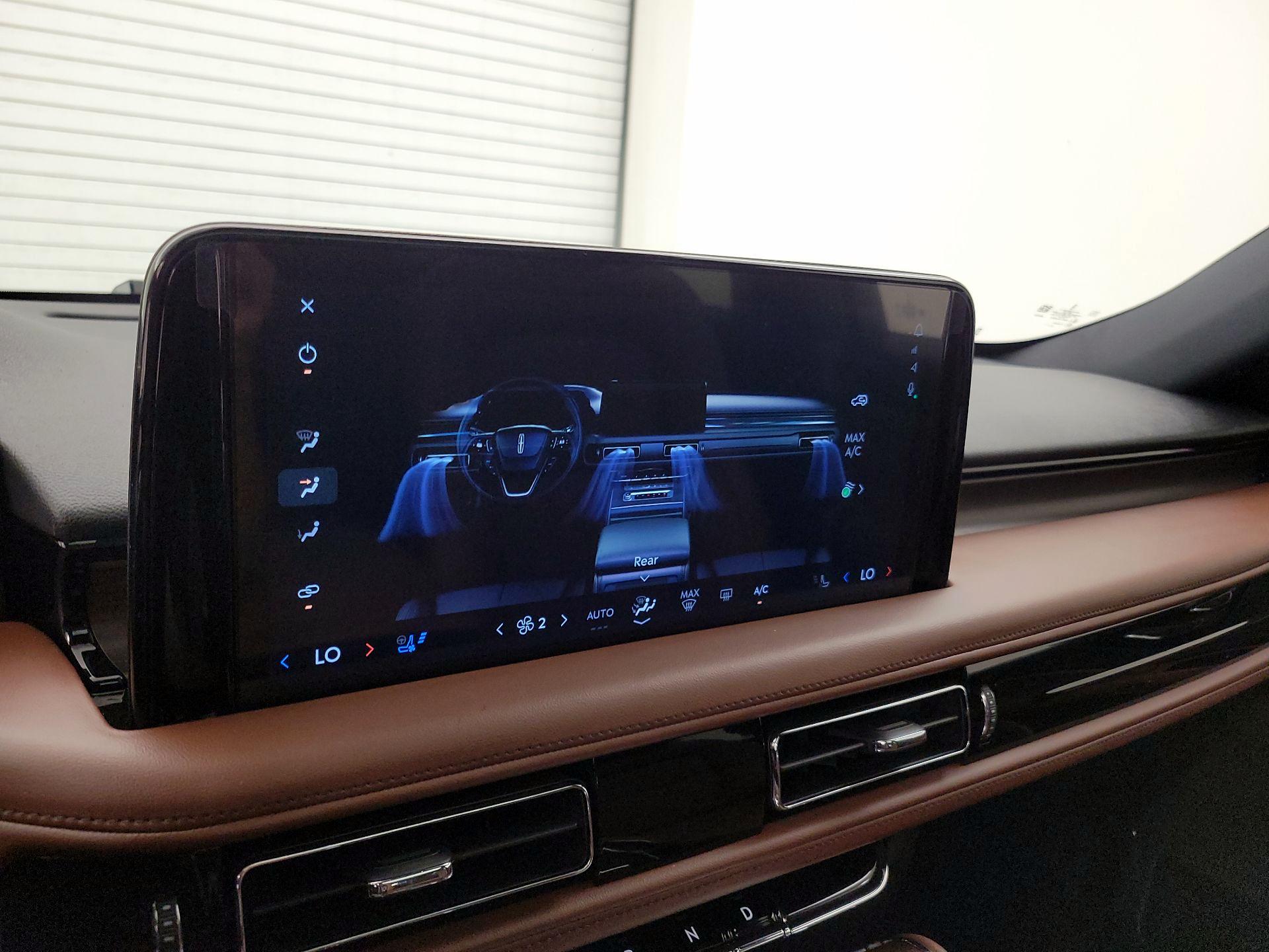 Thumbnail: 2025 Lincoln Aviator - 17