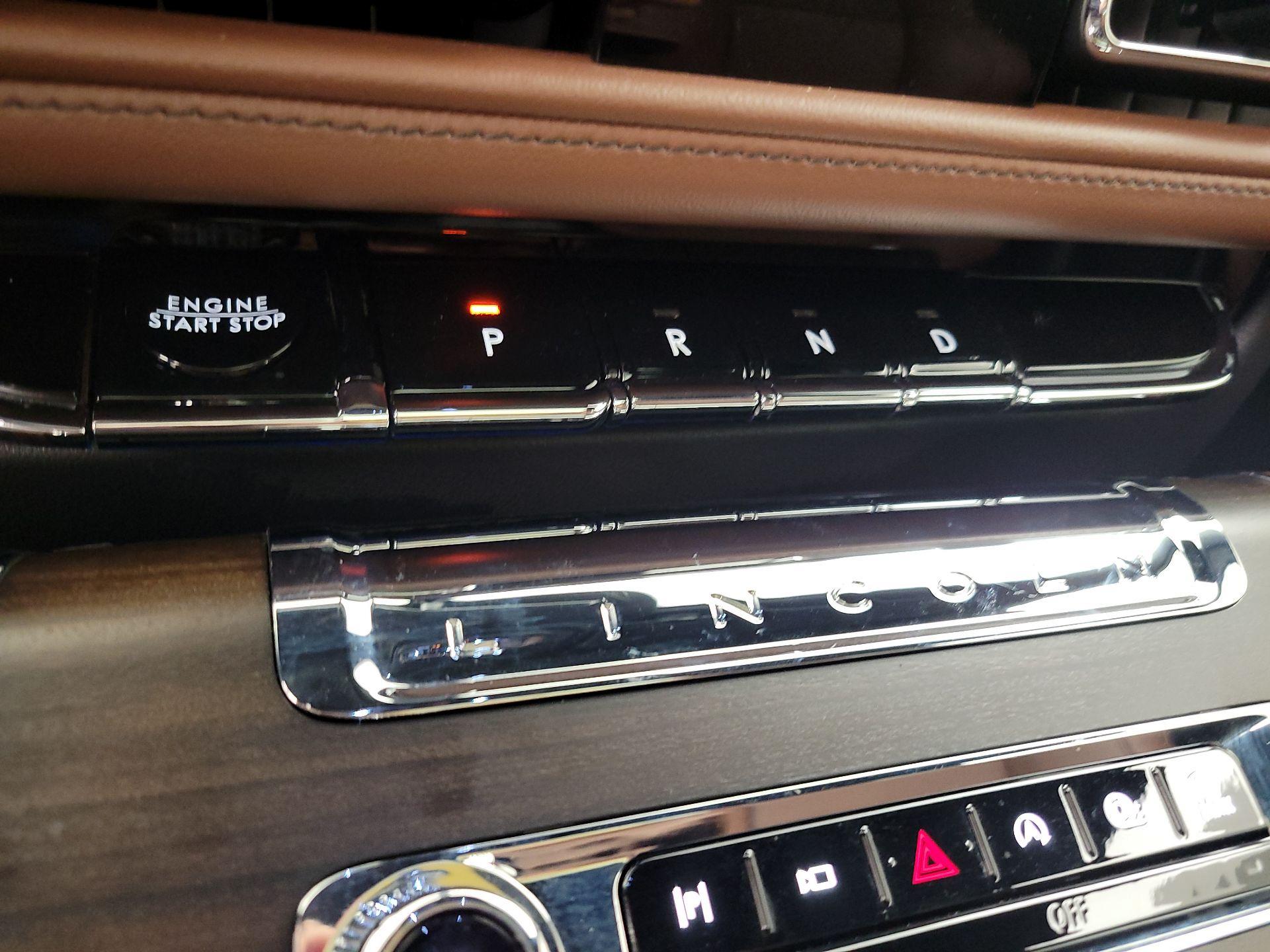 Thumbnail: 2025 Lincoln Aviator - 18