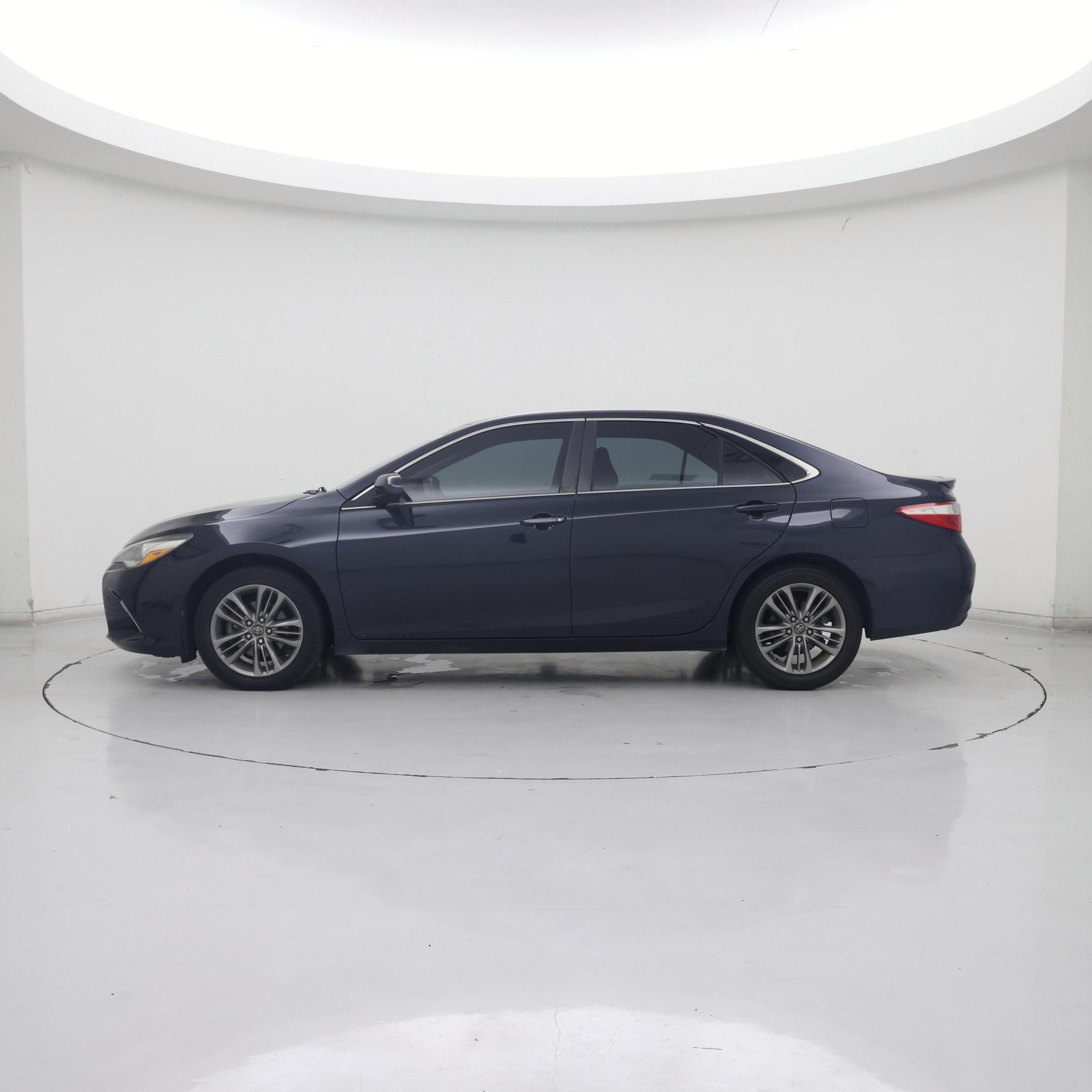 Thumbnail: 2017 Toyota Camry - 3