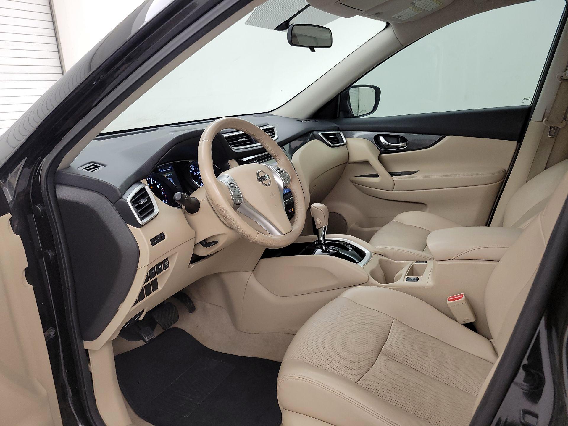 Thumbnail: 2015 Nissan Rogue - 11