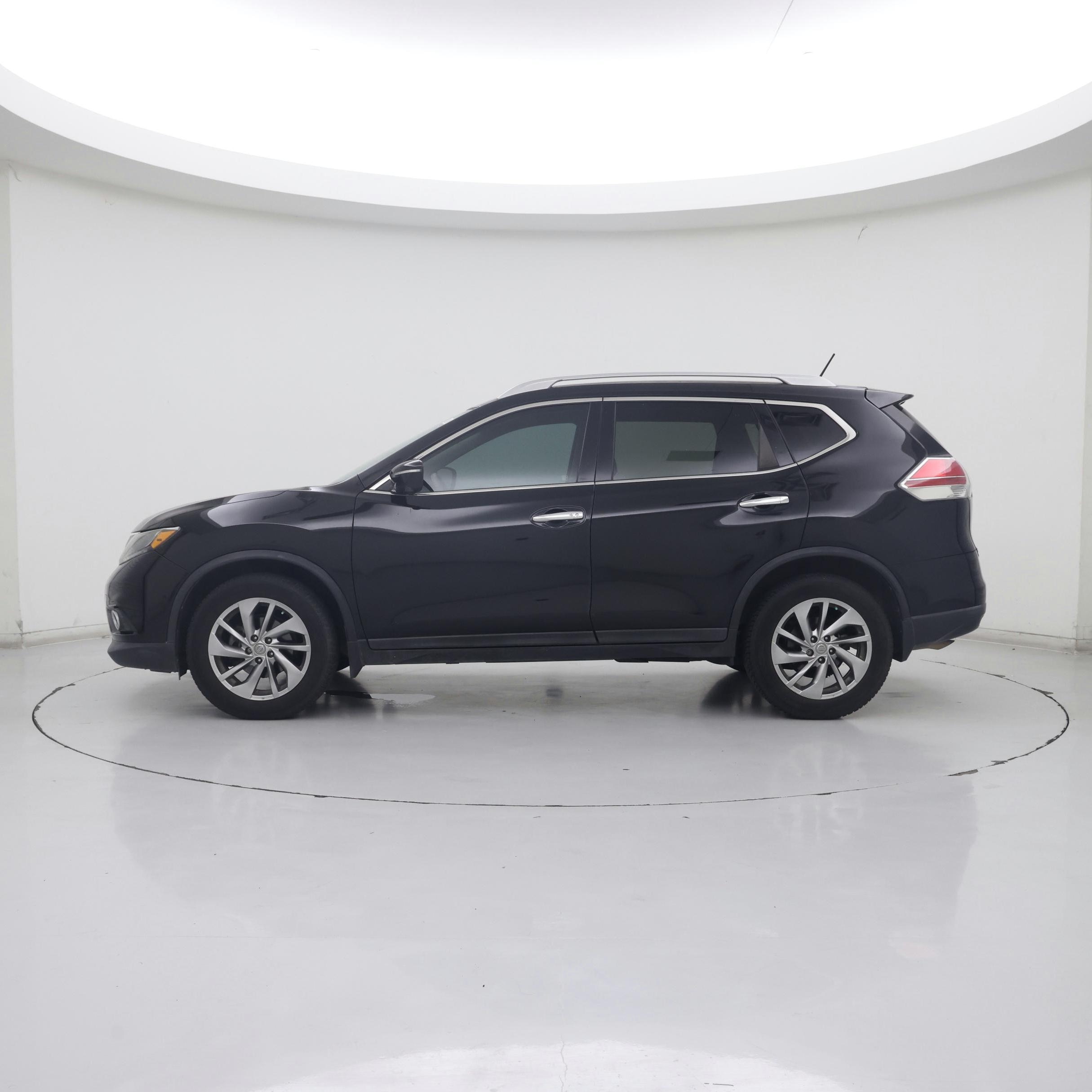 Thumbnail: 2015 Nissan Rogue - 3