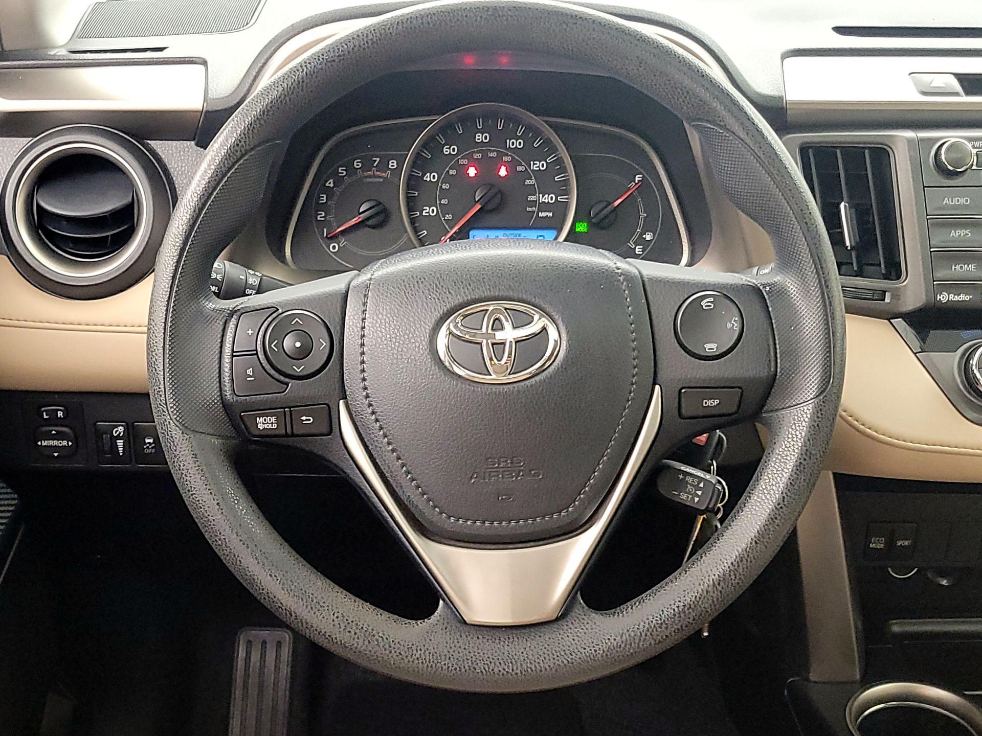 Thumbnail: 2015 Toyota RAV4 - 10