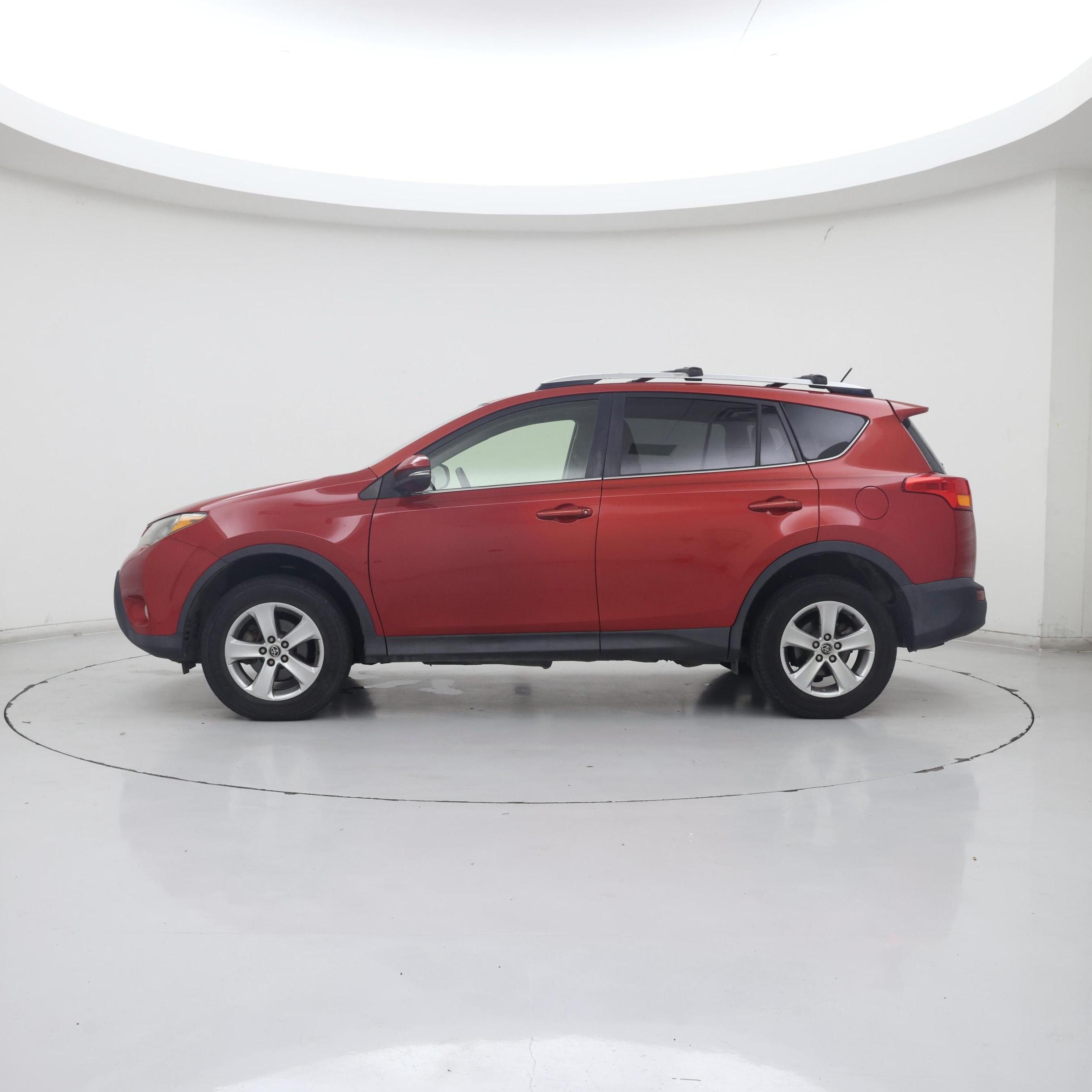 Thumbnail: 2015 Toyota RAV4 - 3