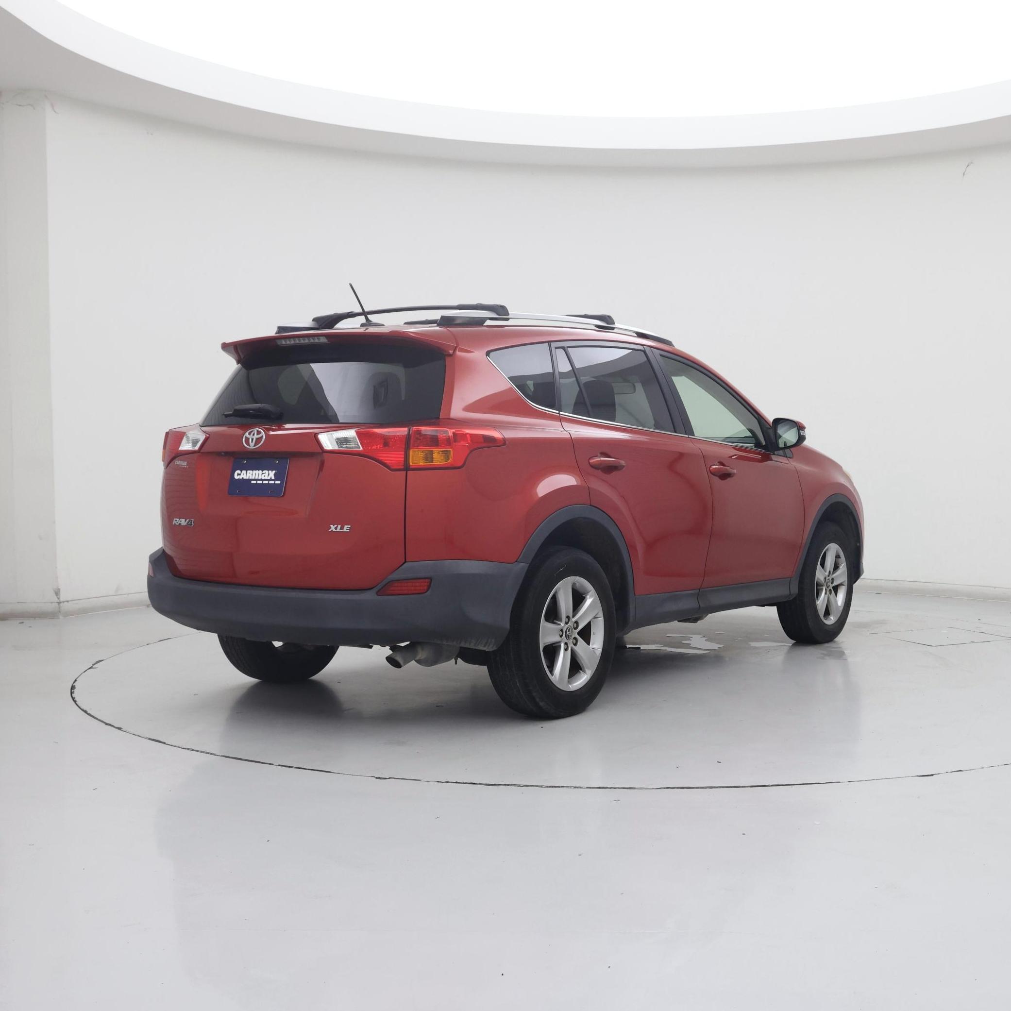 Thumbnail: 2015 Toyota RAV4 - 8