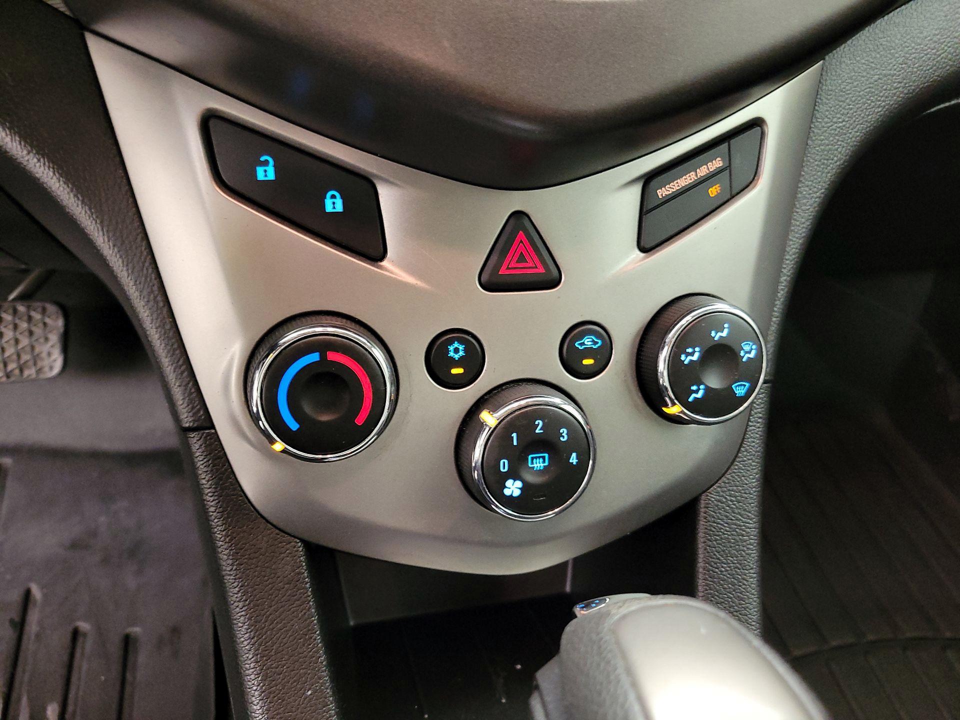Thumbnail: 2015 Chevrolet Sonic - 16