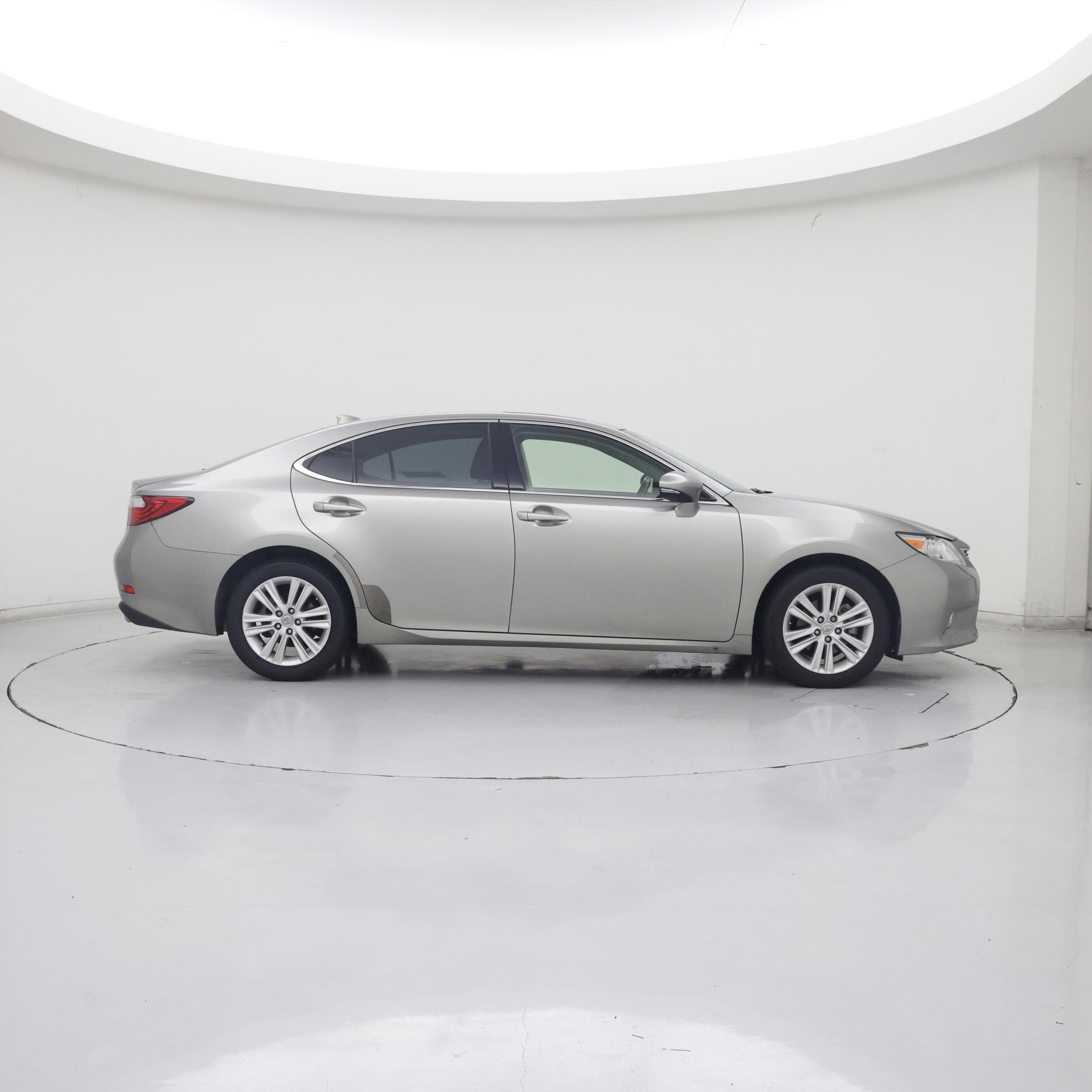 Thumbnail: 2015 Lexus ES - 7