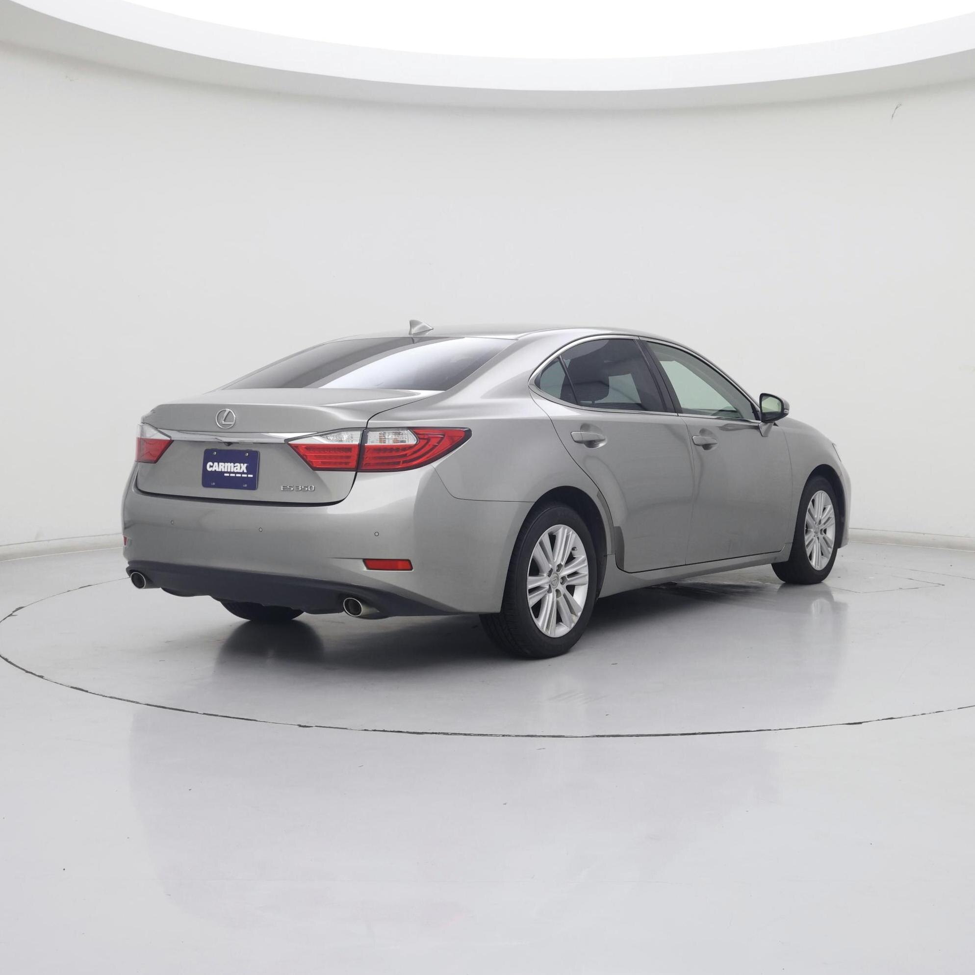 Thumbnail: 2015 Lexus ES - 8