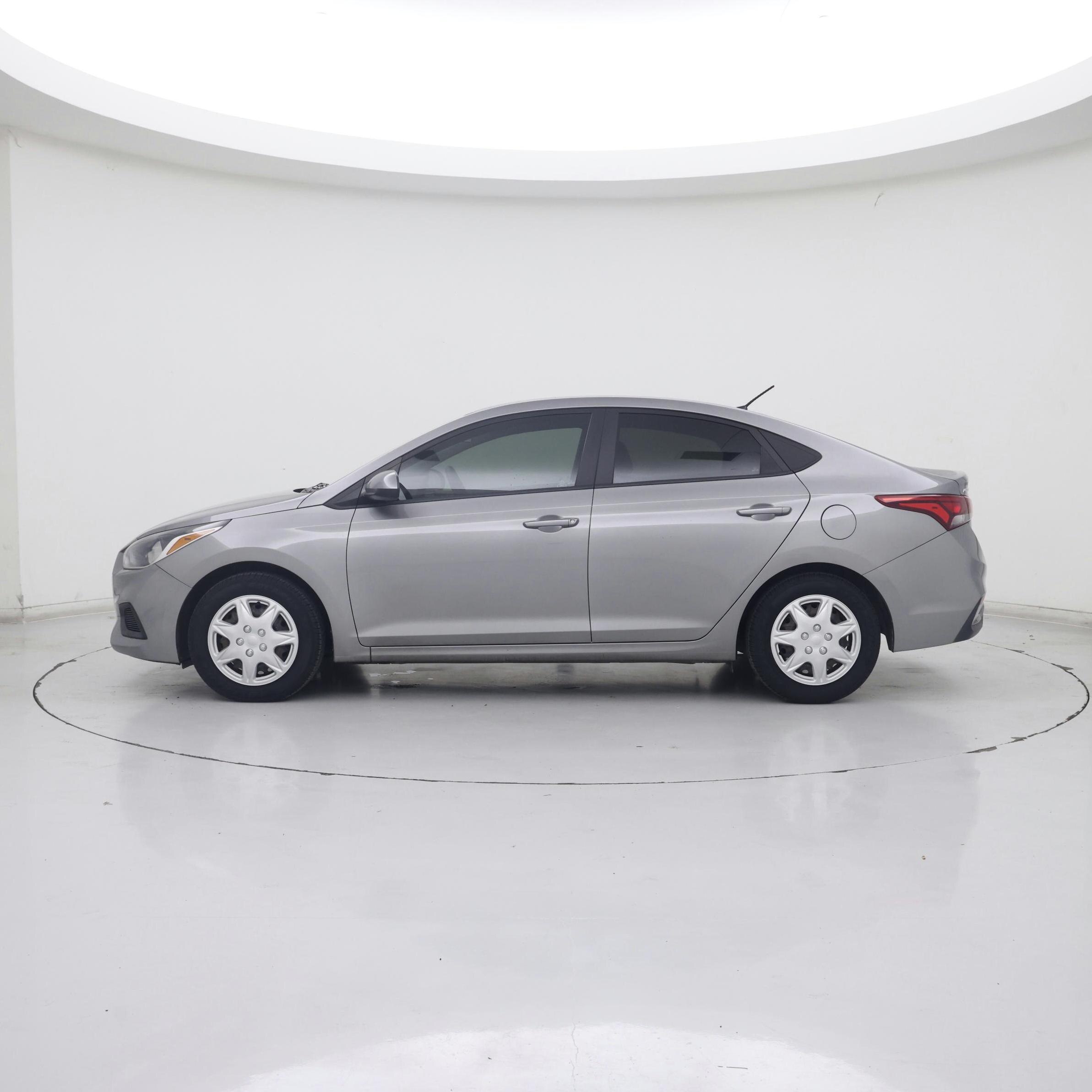 Thumbnail: 2021 Hyundai Accent - 3