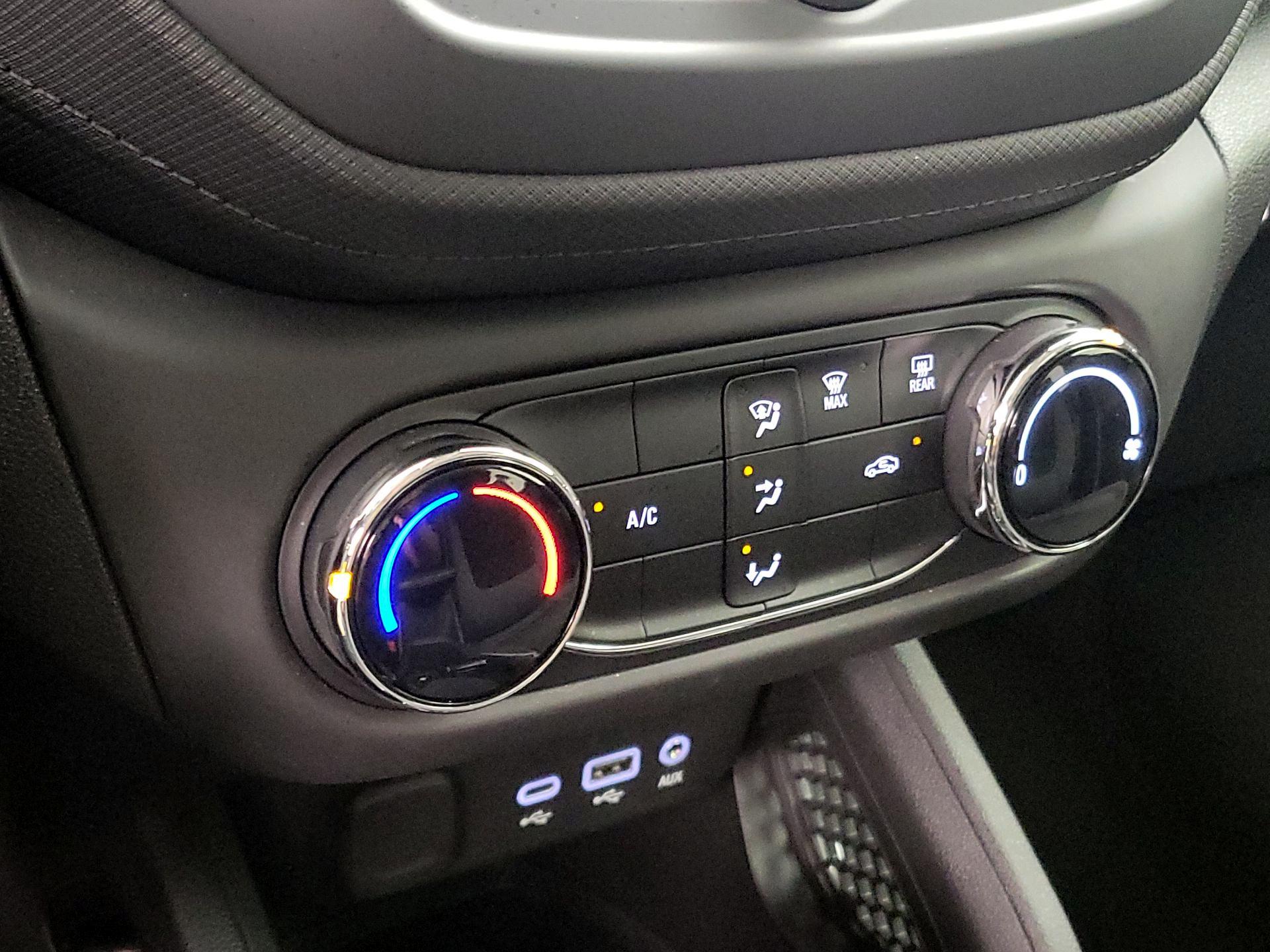 Thumbnail: 2023 Chevrolet TrailBlazer - 16