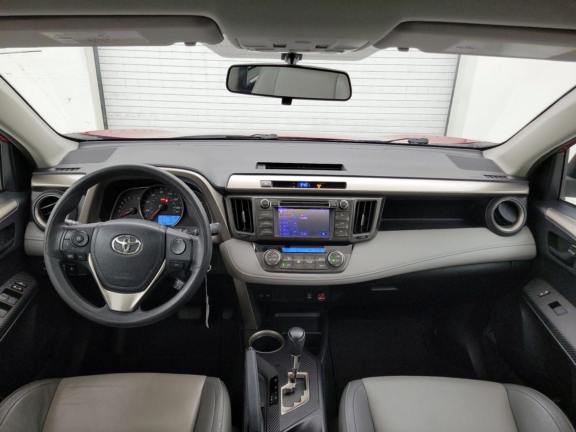 Thumbnail: 2013 Toyota RAV4 - 9