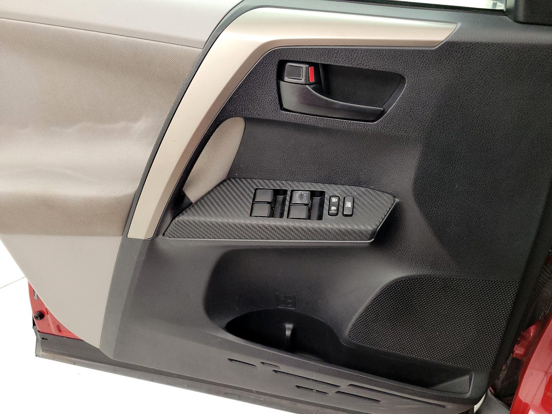 Thumbnail: 2013 Toyota RAV4 - 12