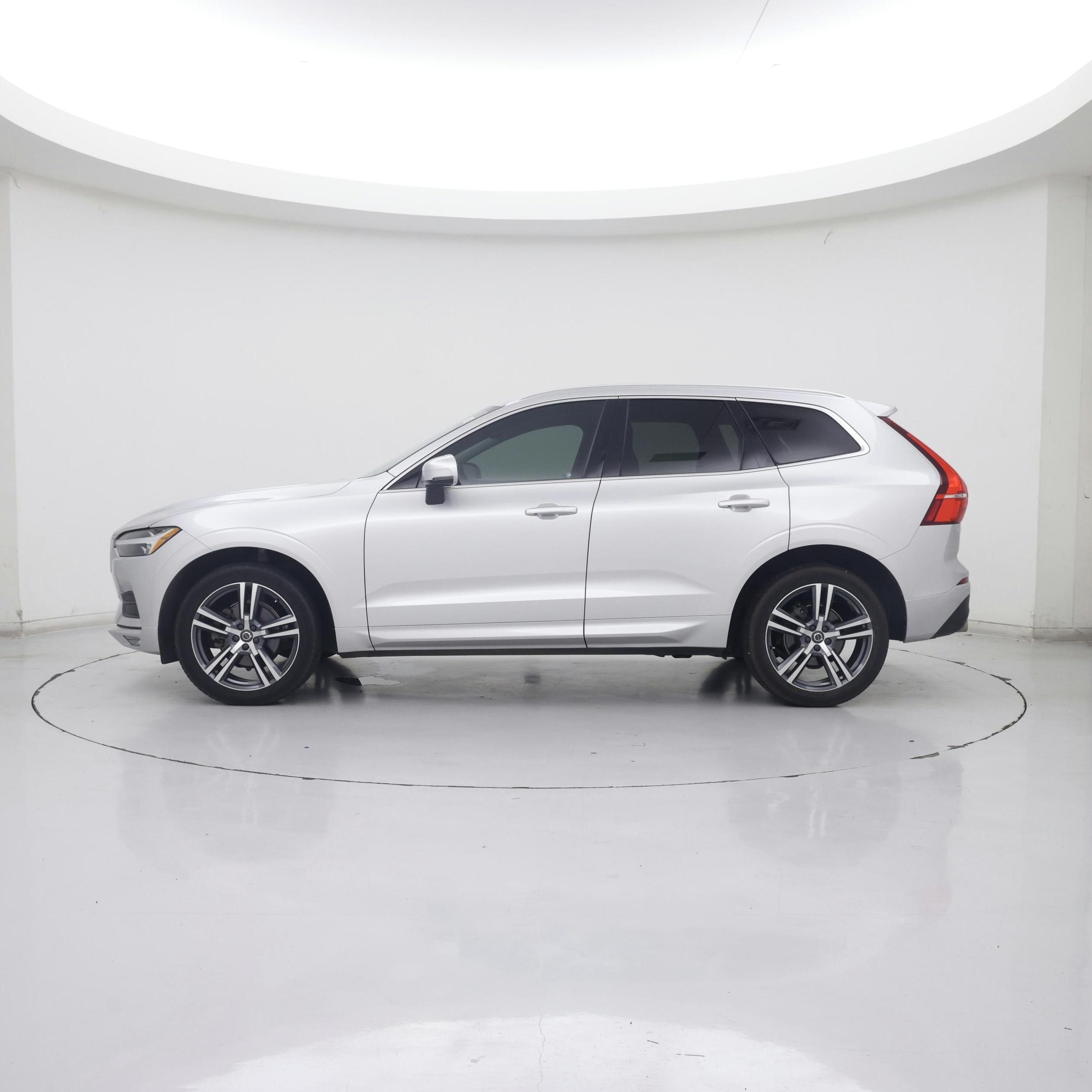 Thumbnail: 2021 Volvo XC60 - 3