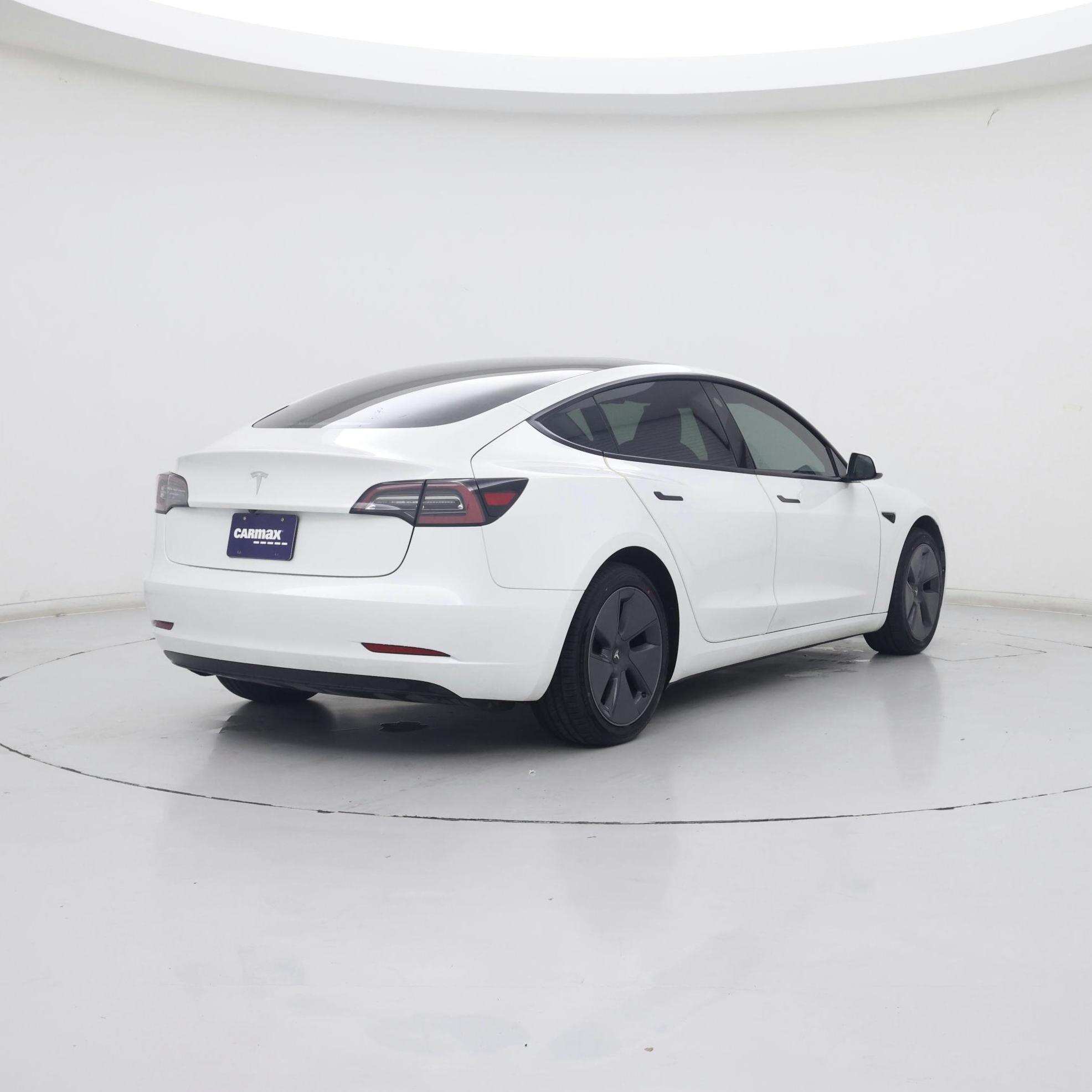 Thumbnail: 2023 Tesla Model 3 - 8