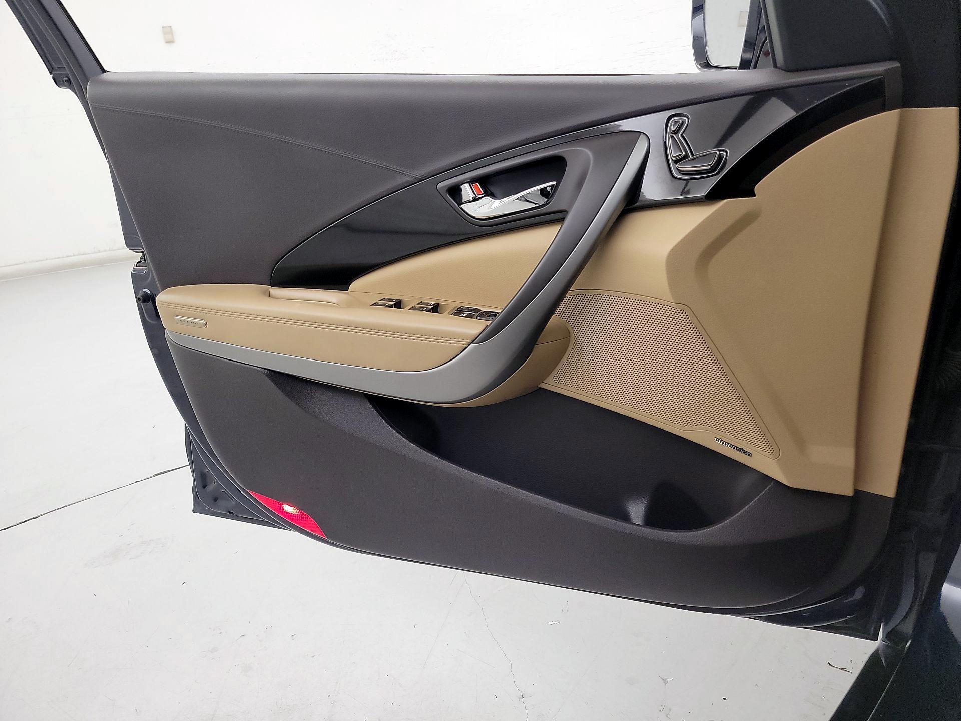 Thumbnail: 2013 Hyundai Azera - 12