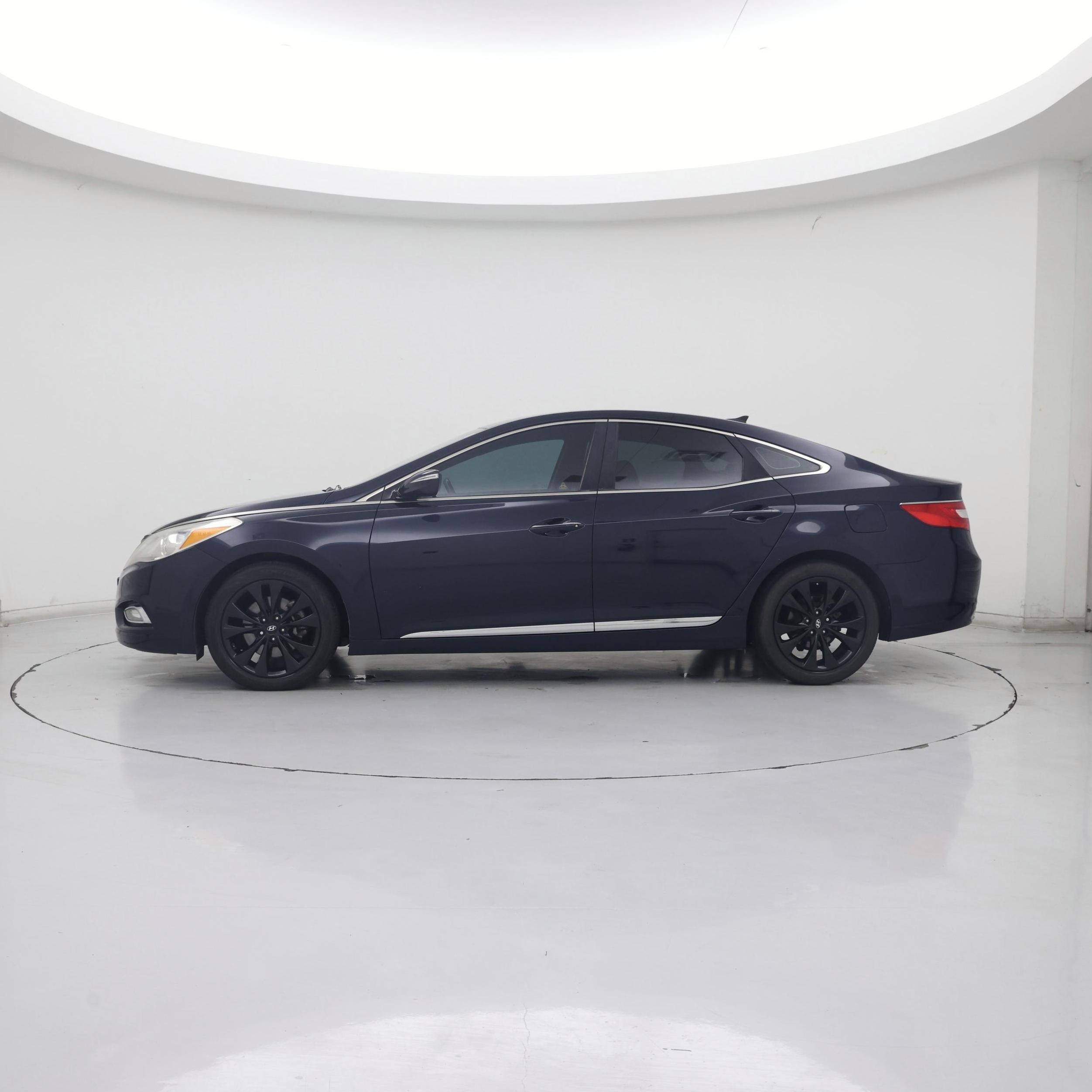 Thumbnail: 2013 Hyundai Azera - 3