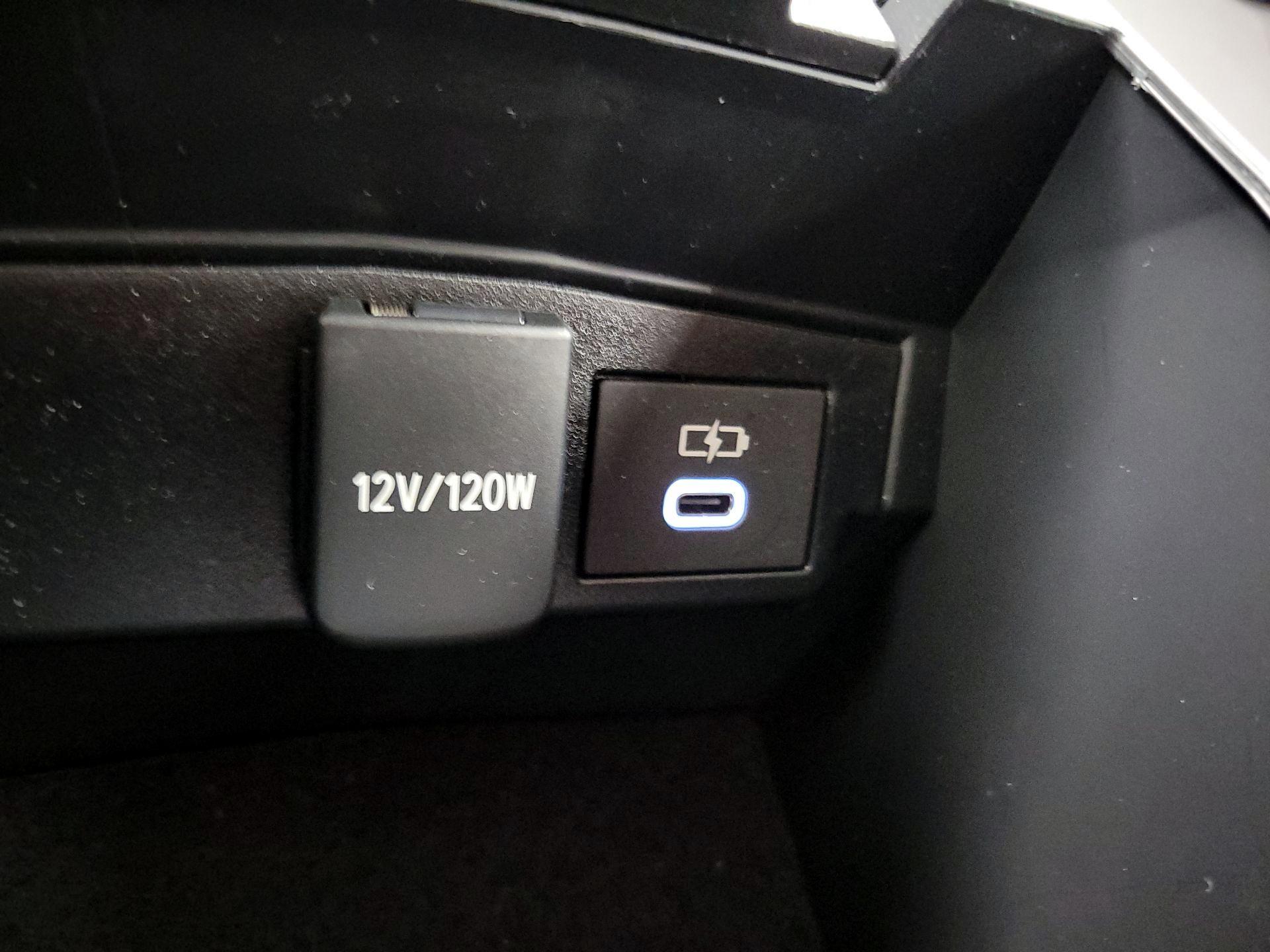 Thumbnail: 2024 Toyota Corolla - 18