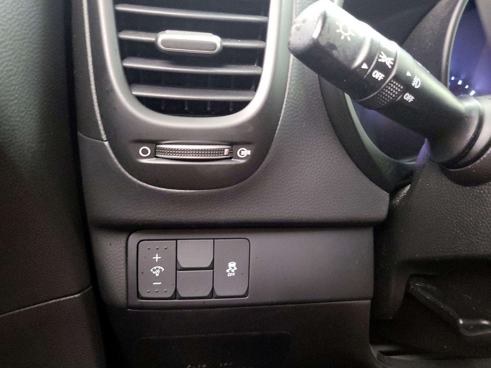 Thumbnail: 2016 Kia Soul - 13