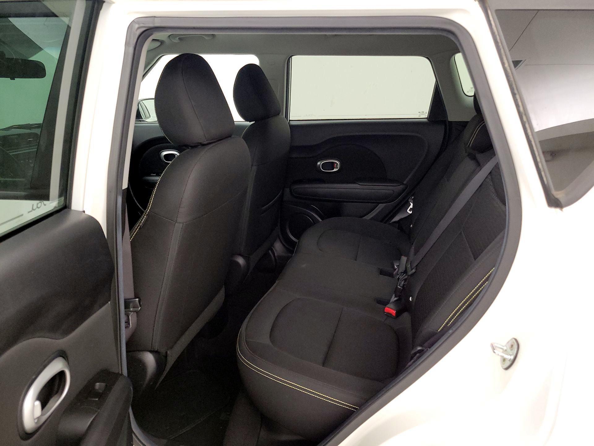 Thumbnail: 2016 Kia Soul - 19