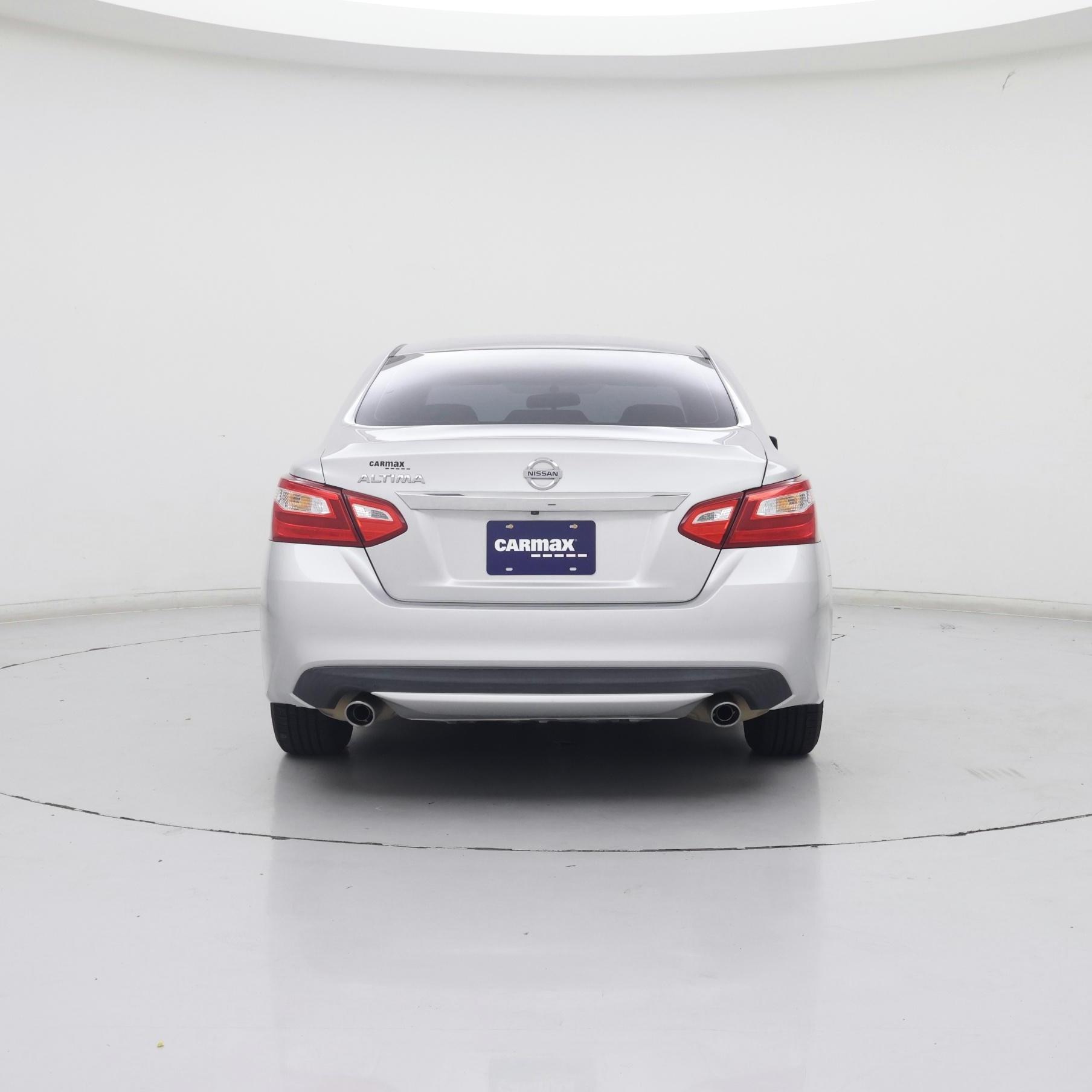 Thumbnail: 2016 Nissan Altima - 6