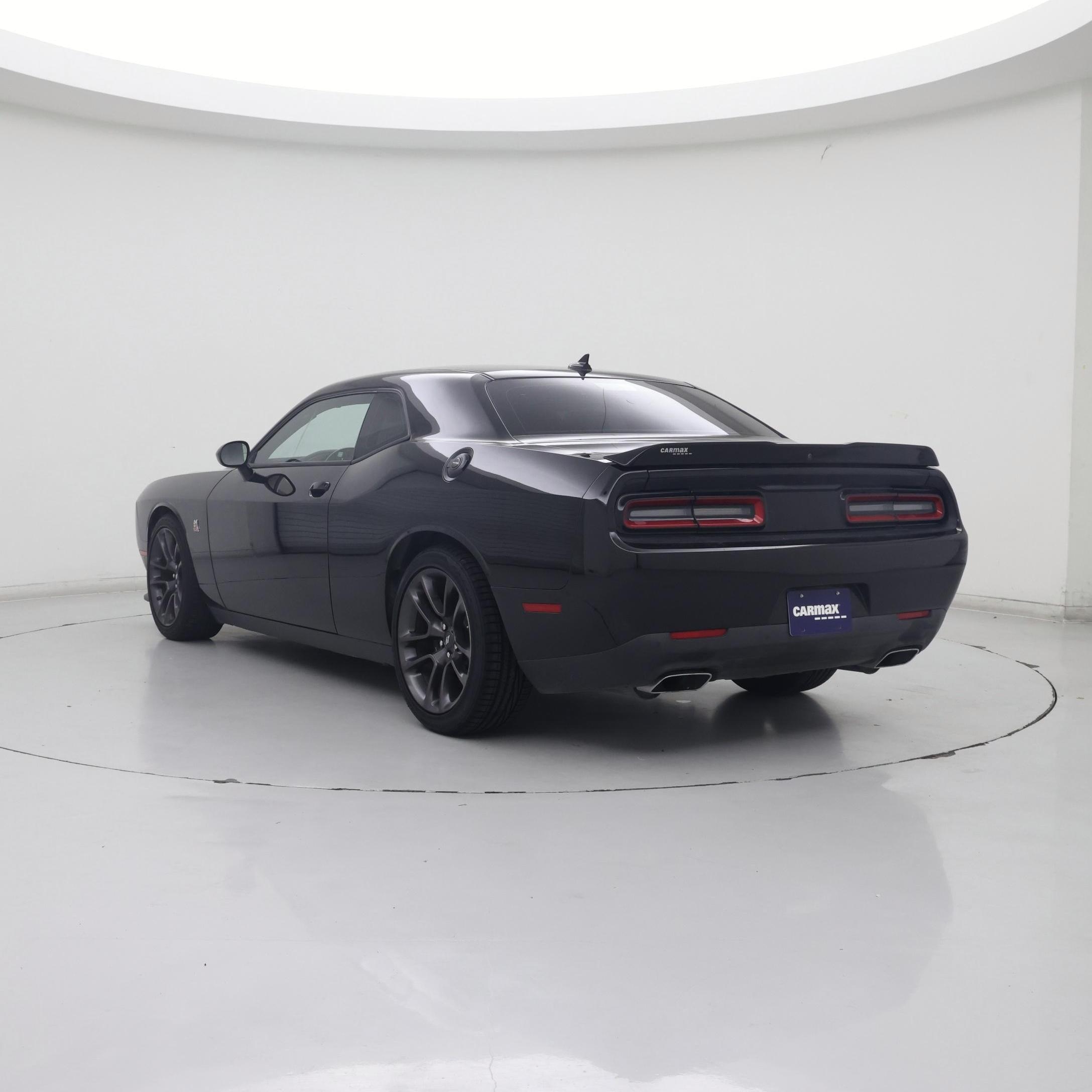 Thumbnail: 2022 Dodge Challenger - 2