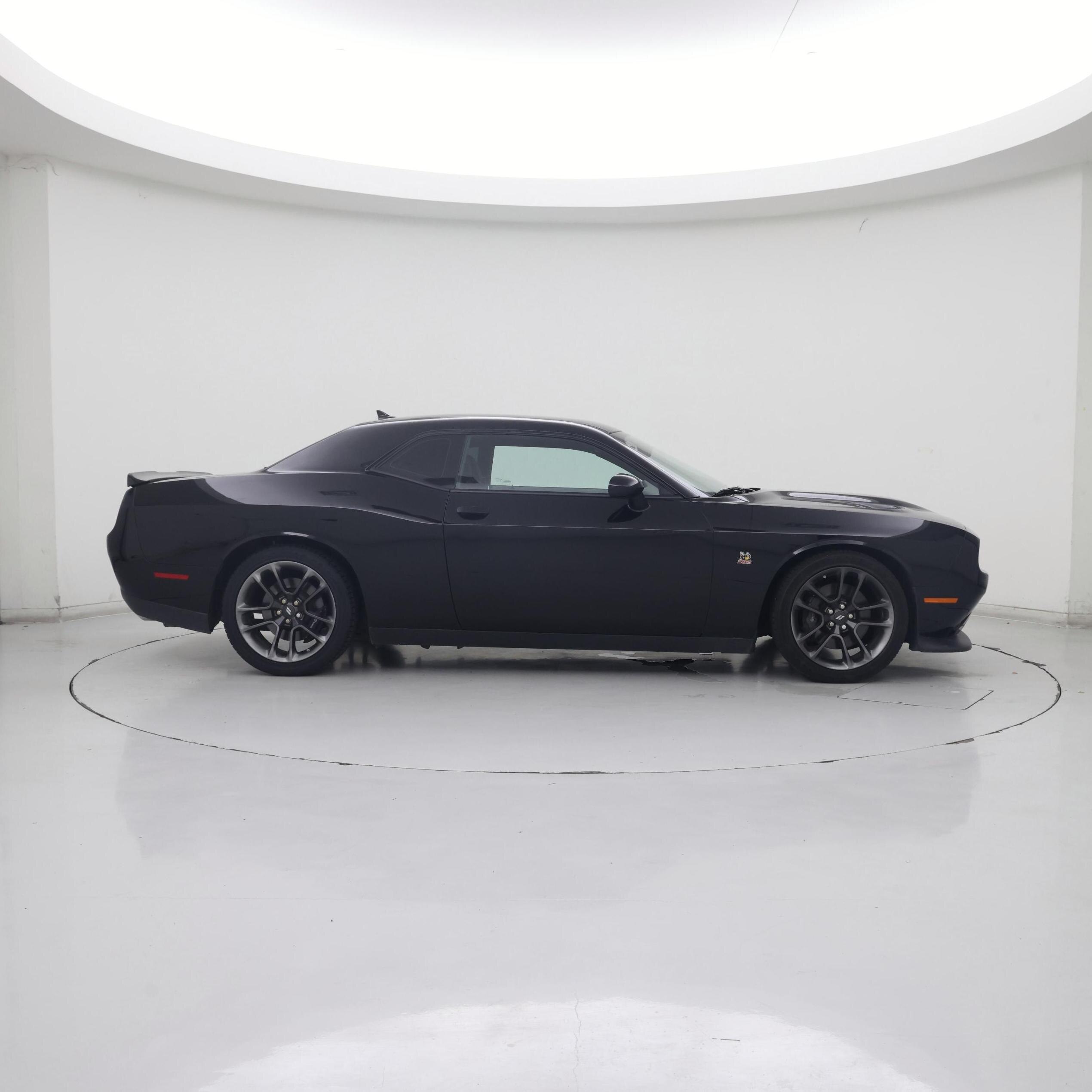 Thumbnail: 2022 Dodge Challenger - 7
