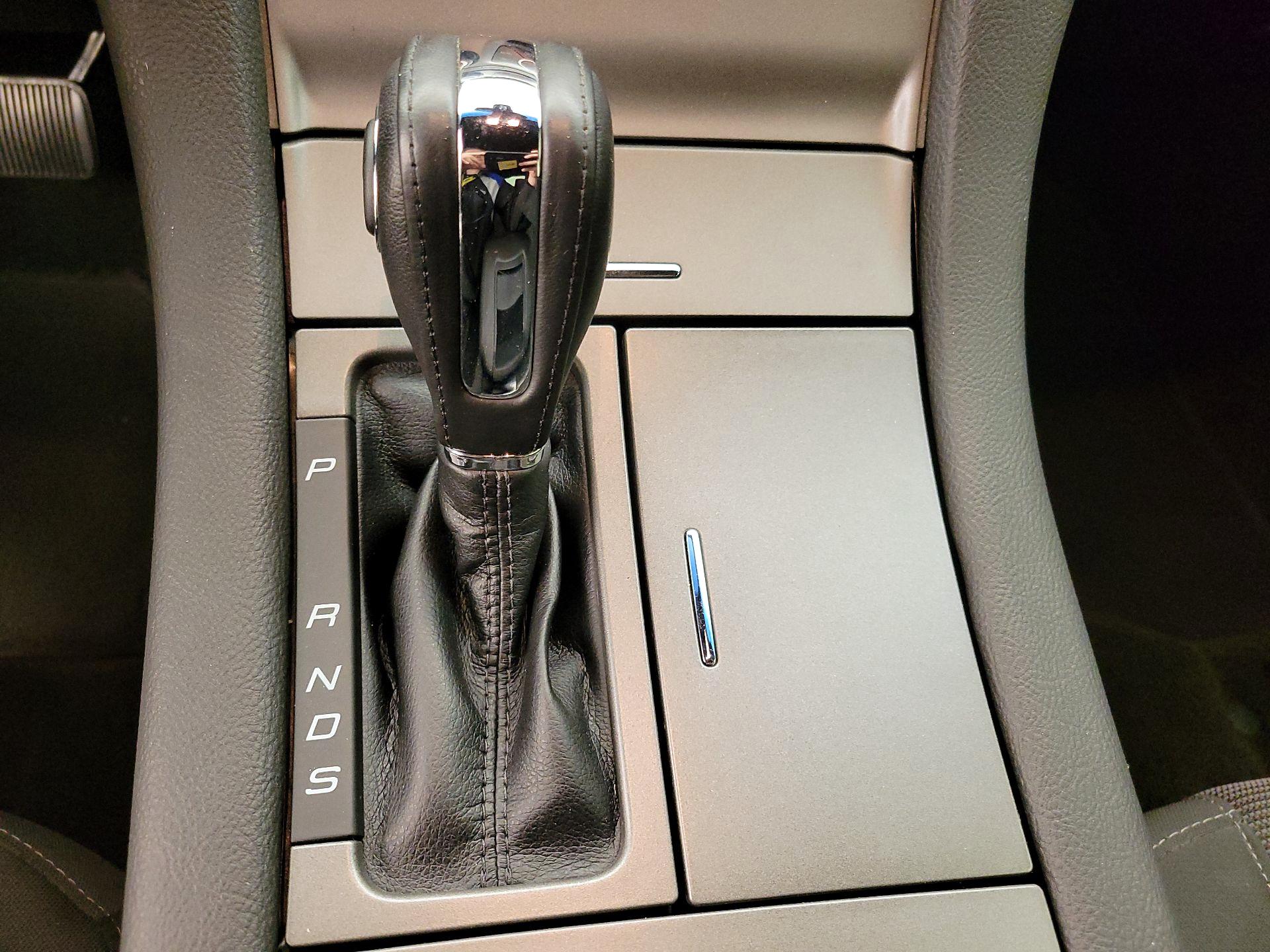 Thumbnail: 2016 Ford Taurus - 17