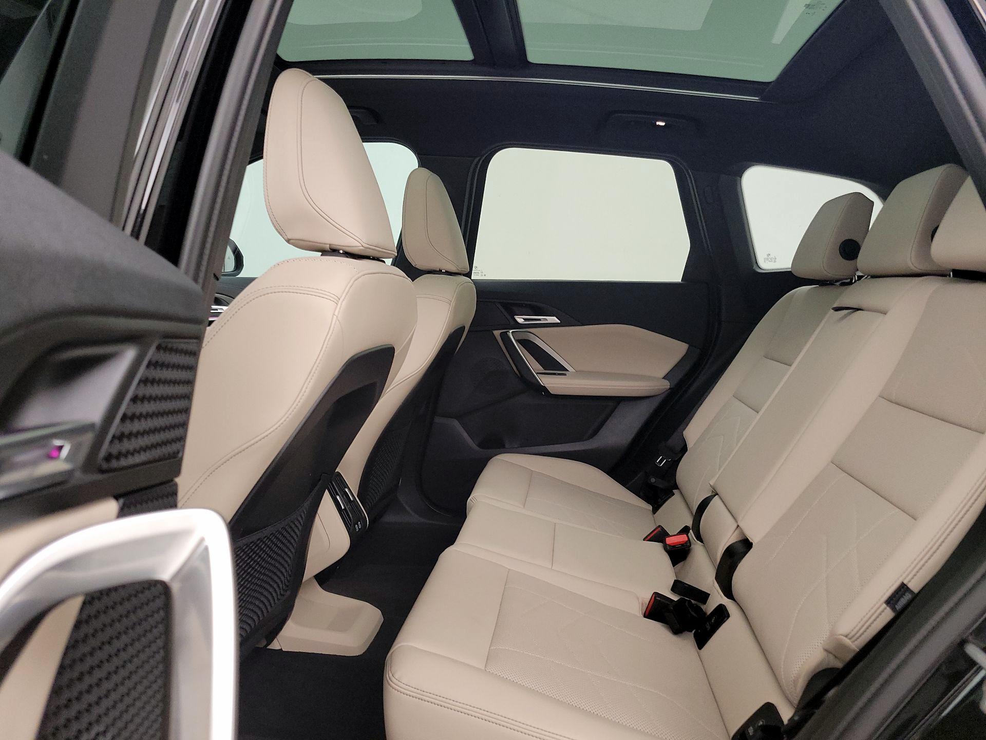 Thumbnail: 2023 BMW X1 - 20