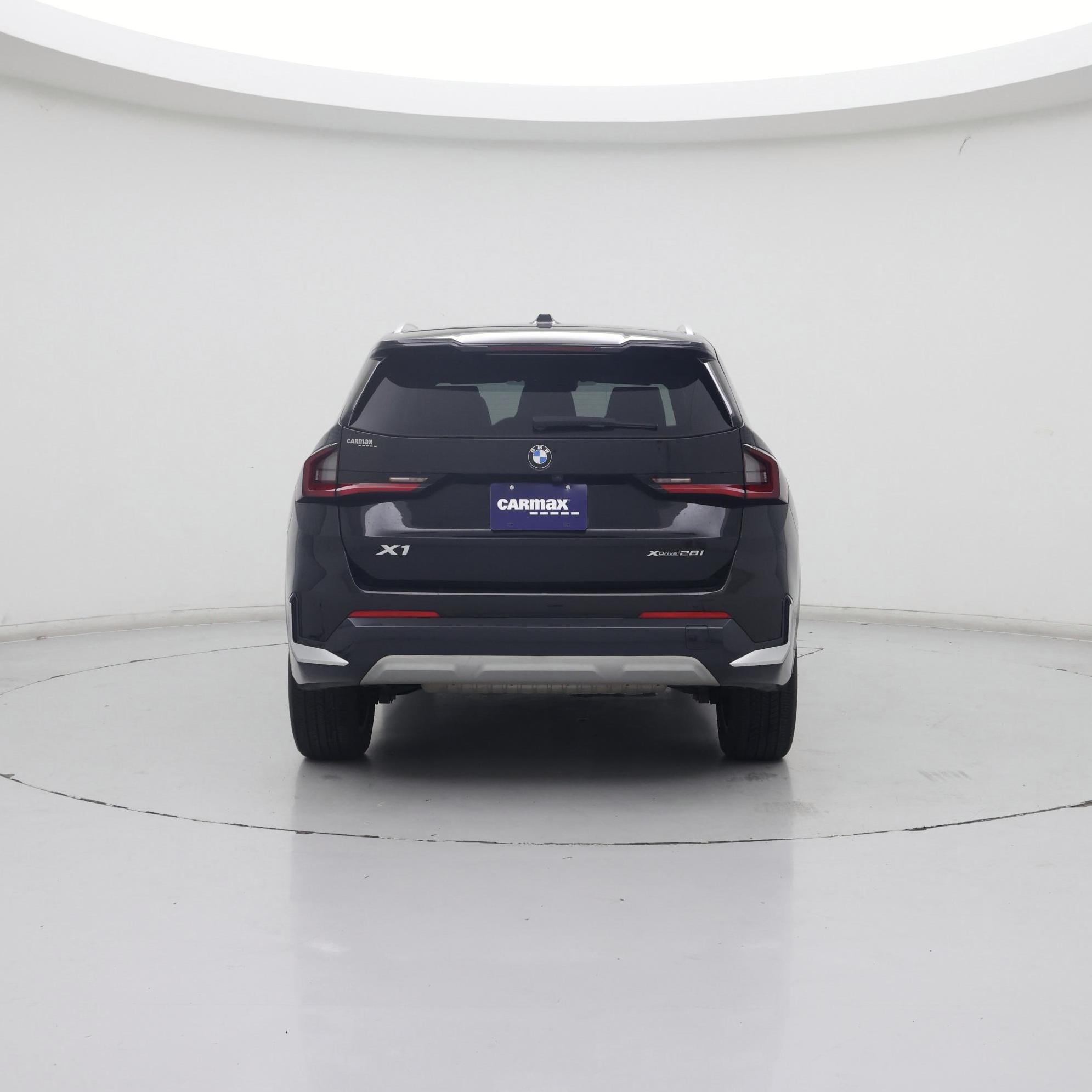 Thumbnail: 2023 BMW X1 - 6