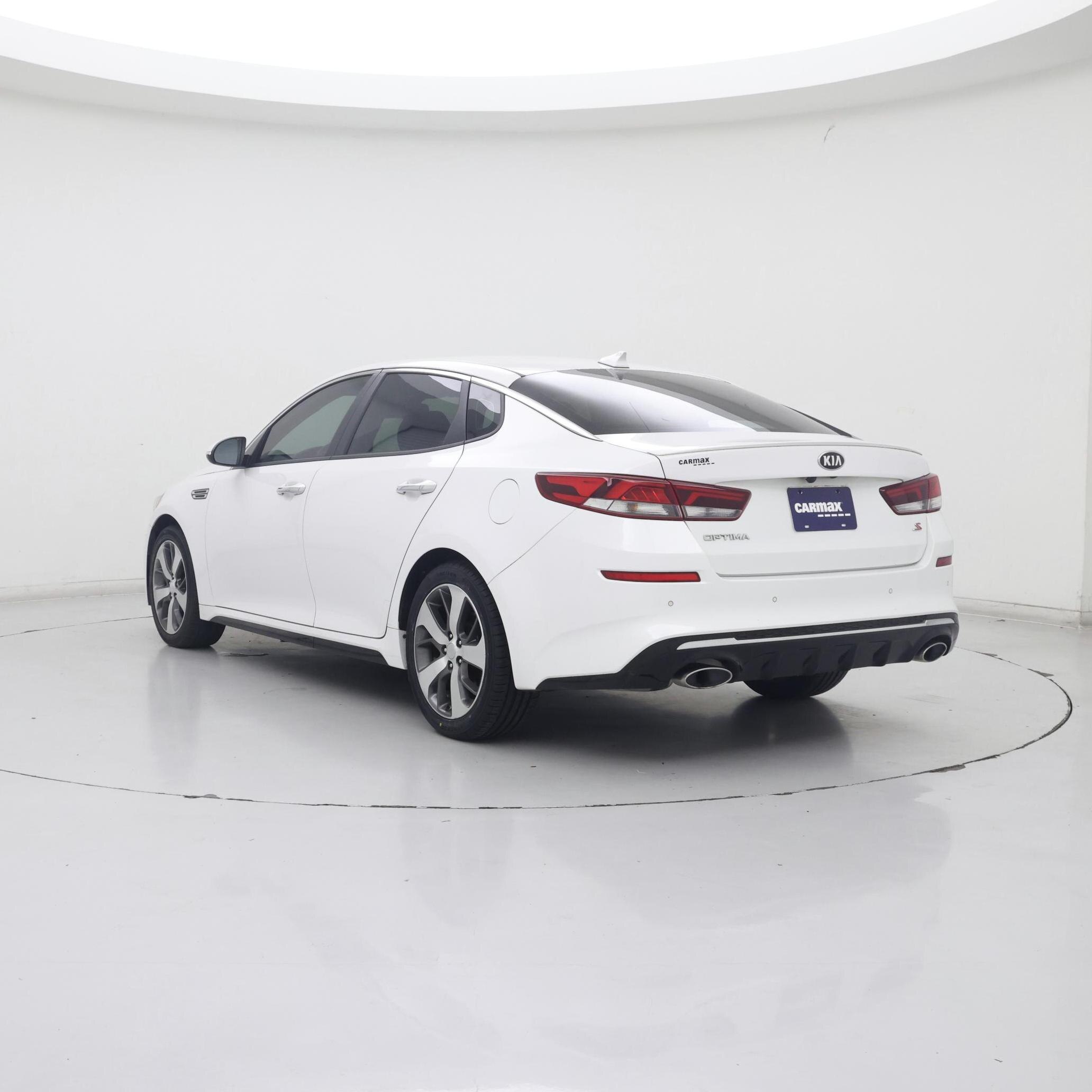 Thumbnail: 2020 Kia Optima - 2