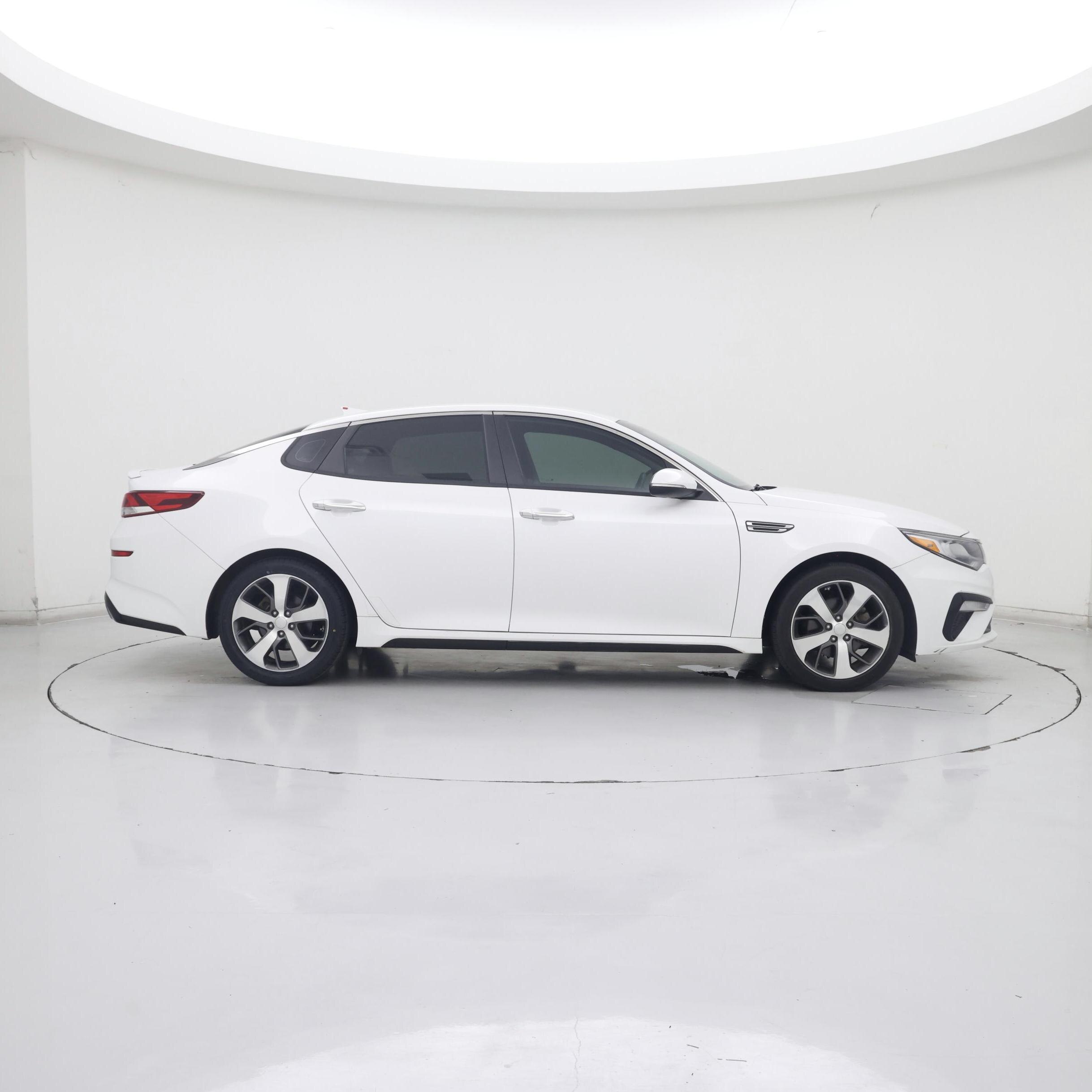 Thumbnail: 2020 Kia Optima - 7