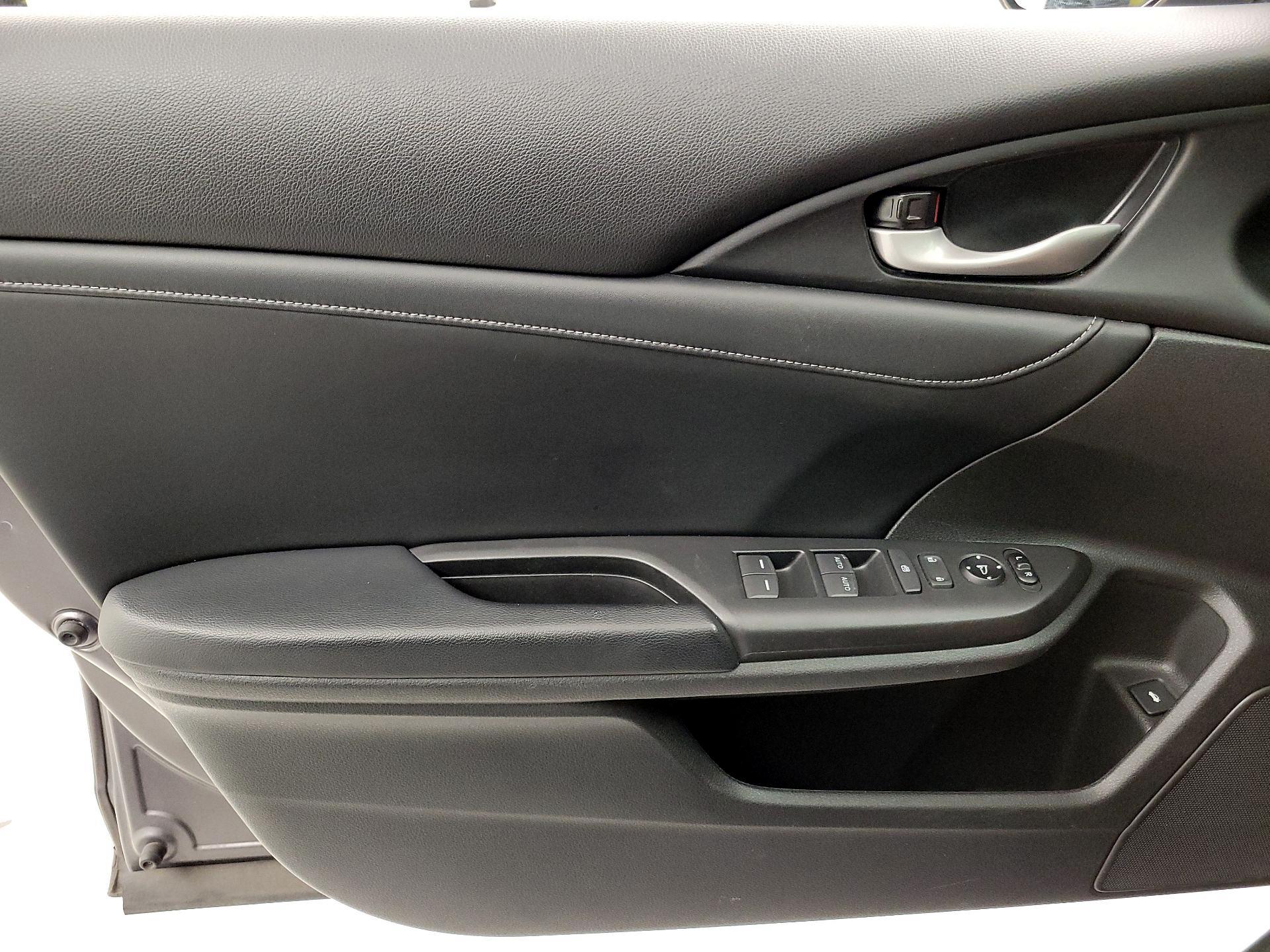 Thumbnail: 2021 Honda Insight - 12