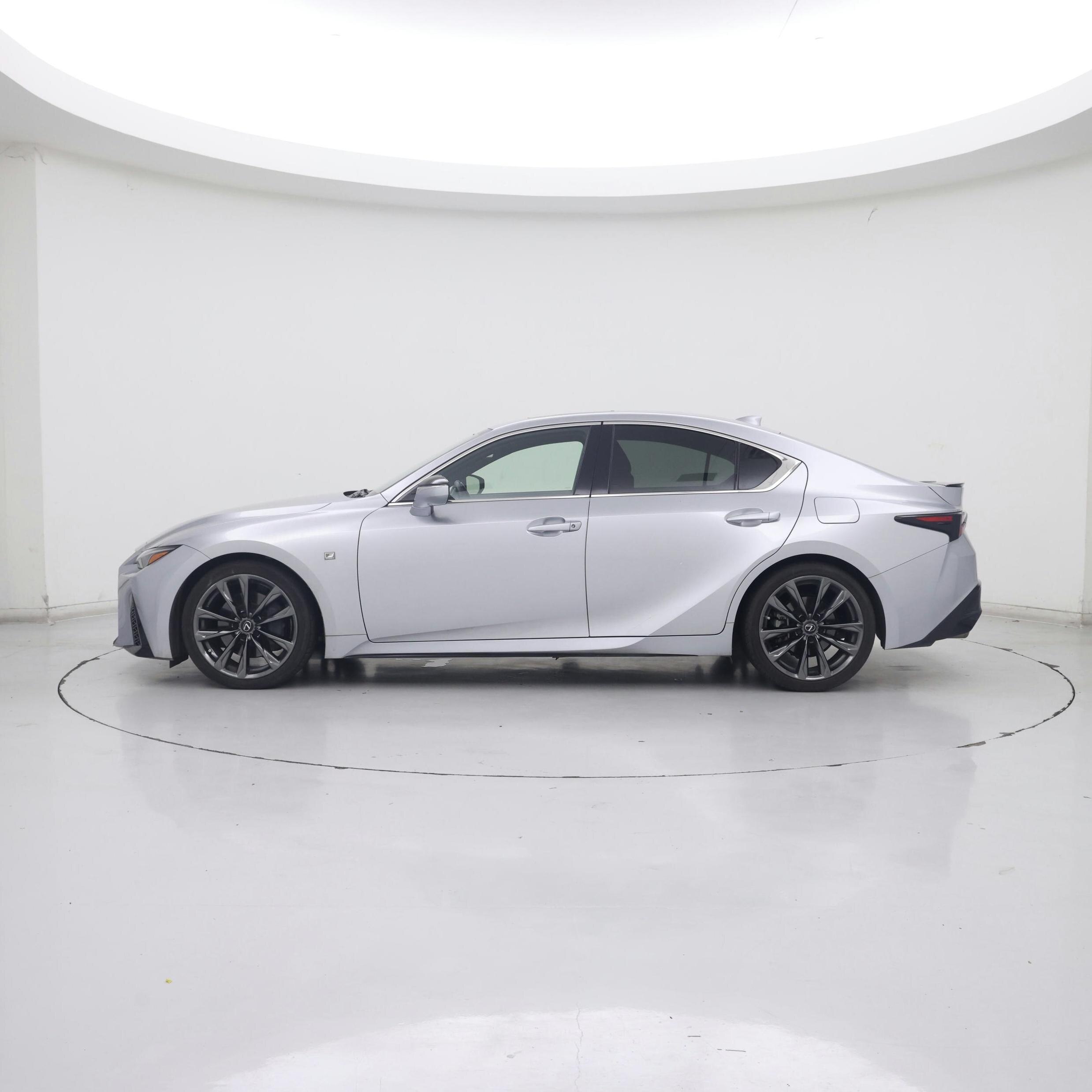 Thumbnail: 2022 Lexus IS - 3