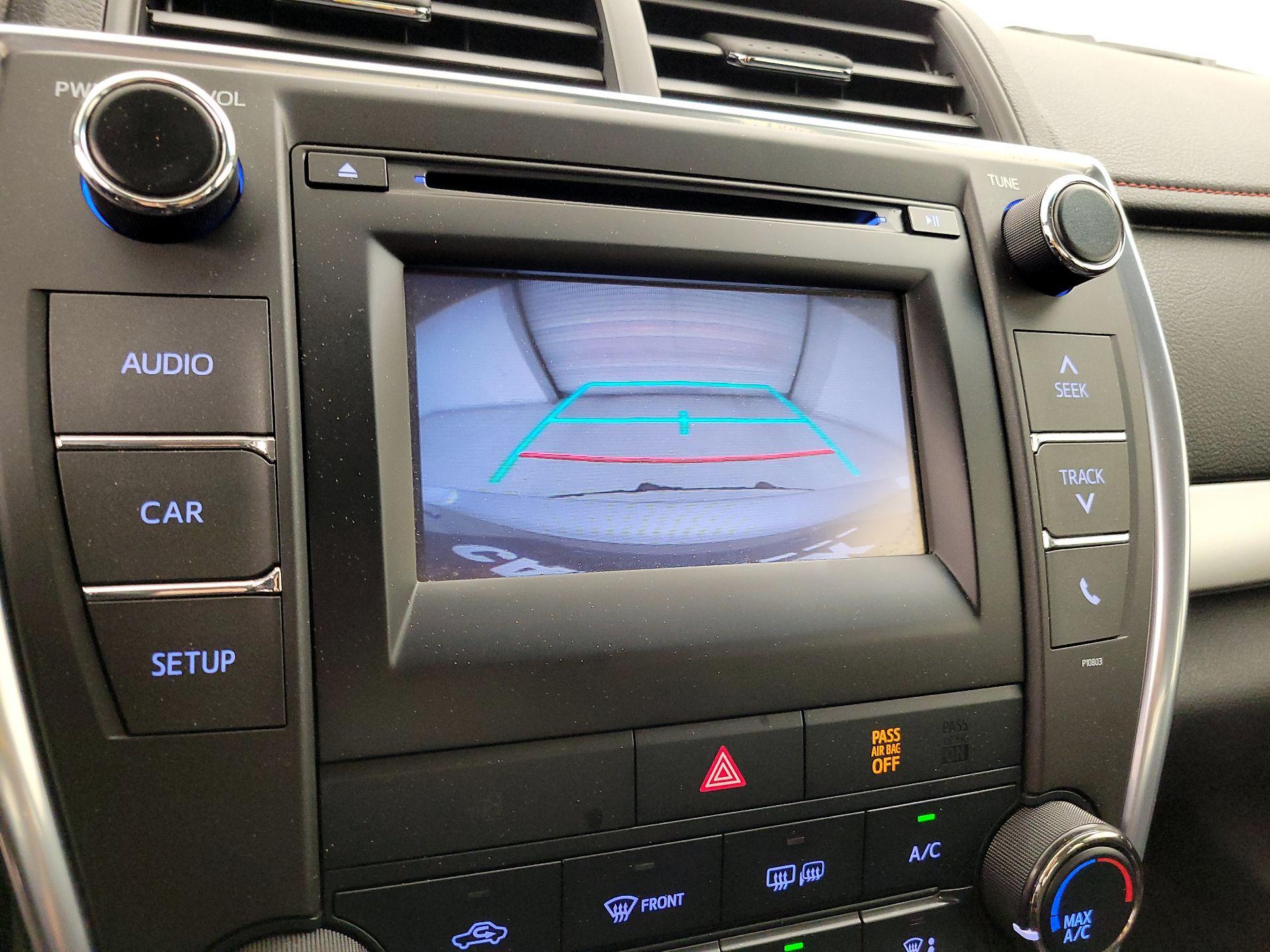 Thumbnail: 2015 Toyota Camry - 14