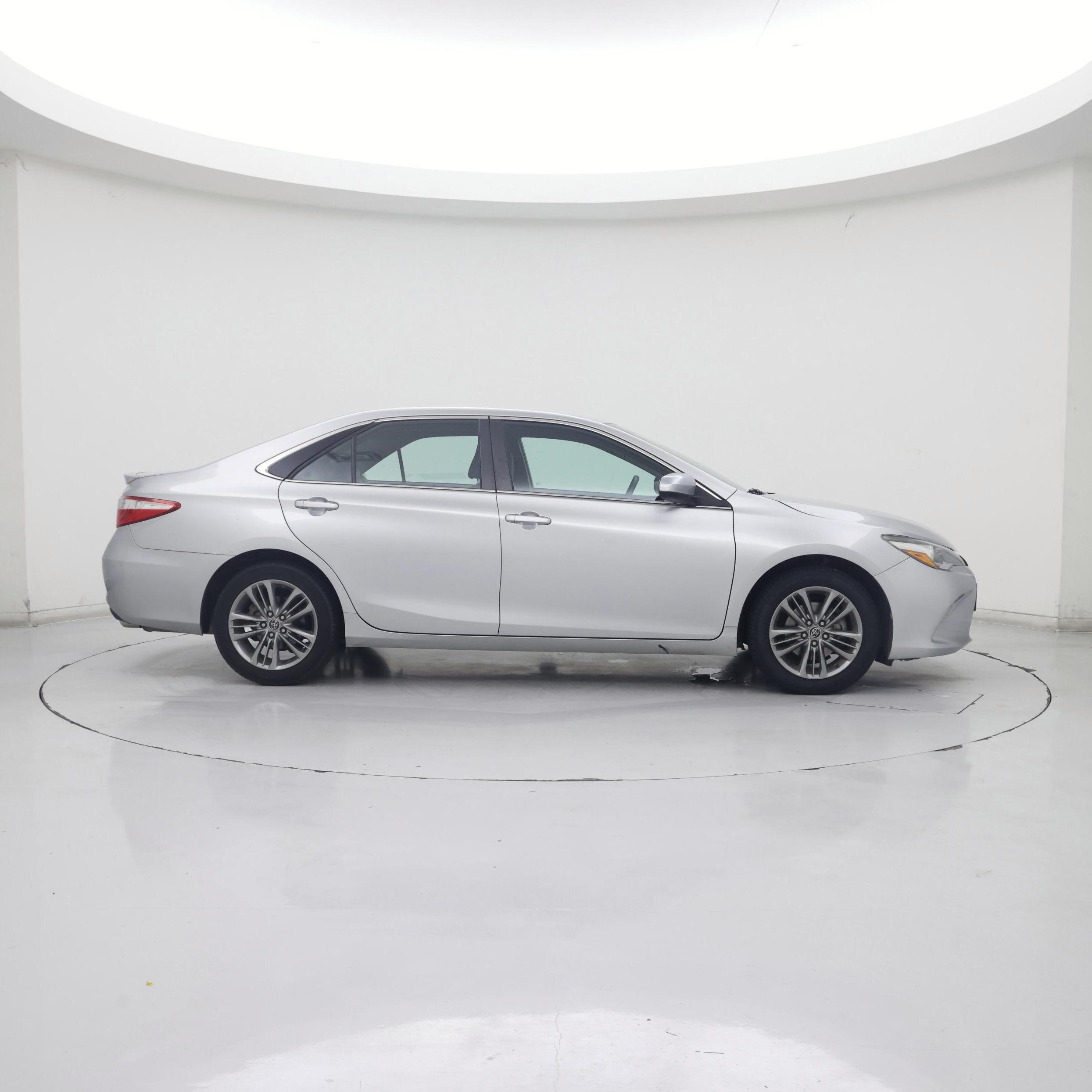 Thumbnail: 2015 Toyota Camry - 7