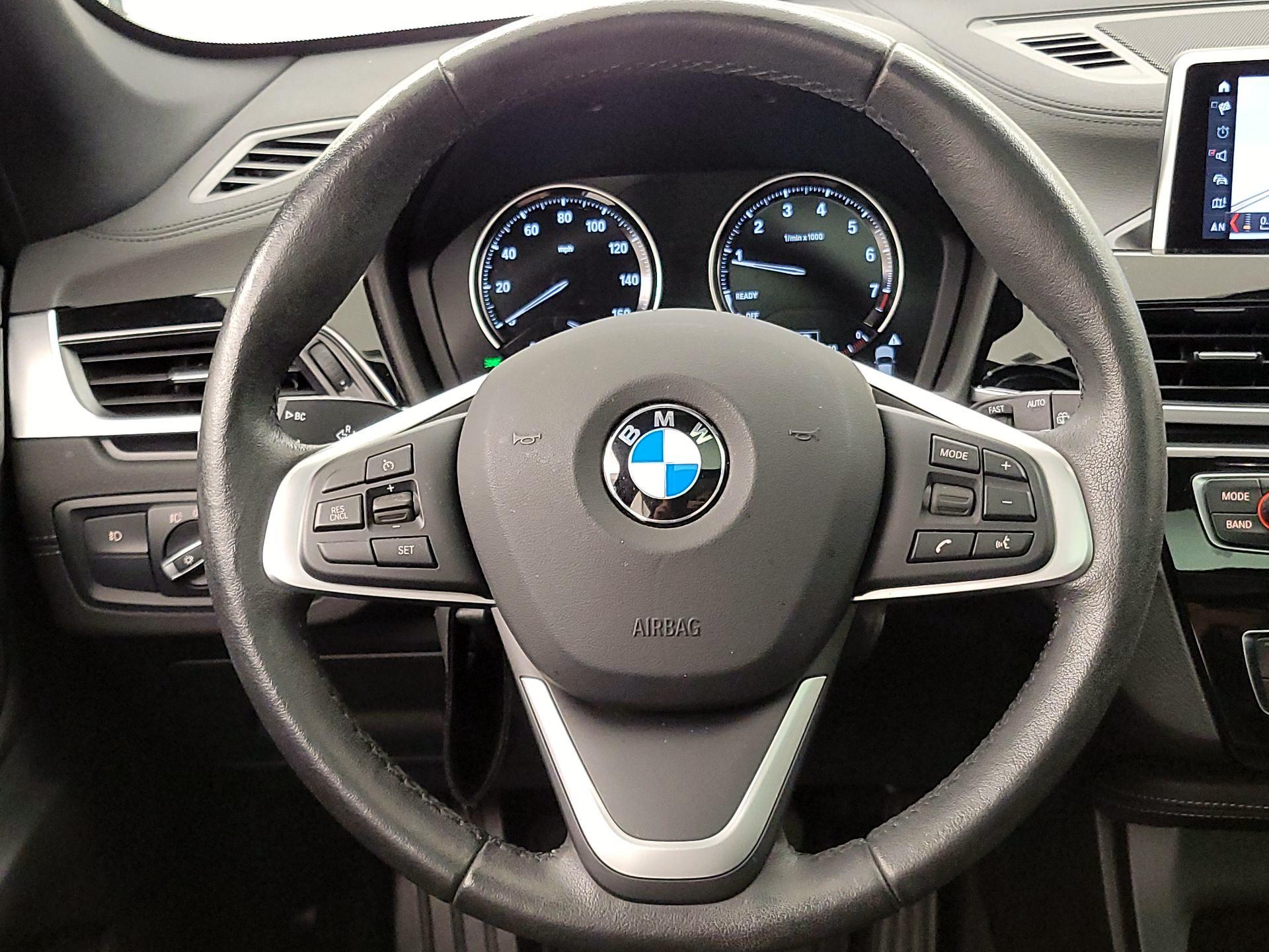Thumbnail: 2020 BMW X1 - 10
