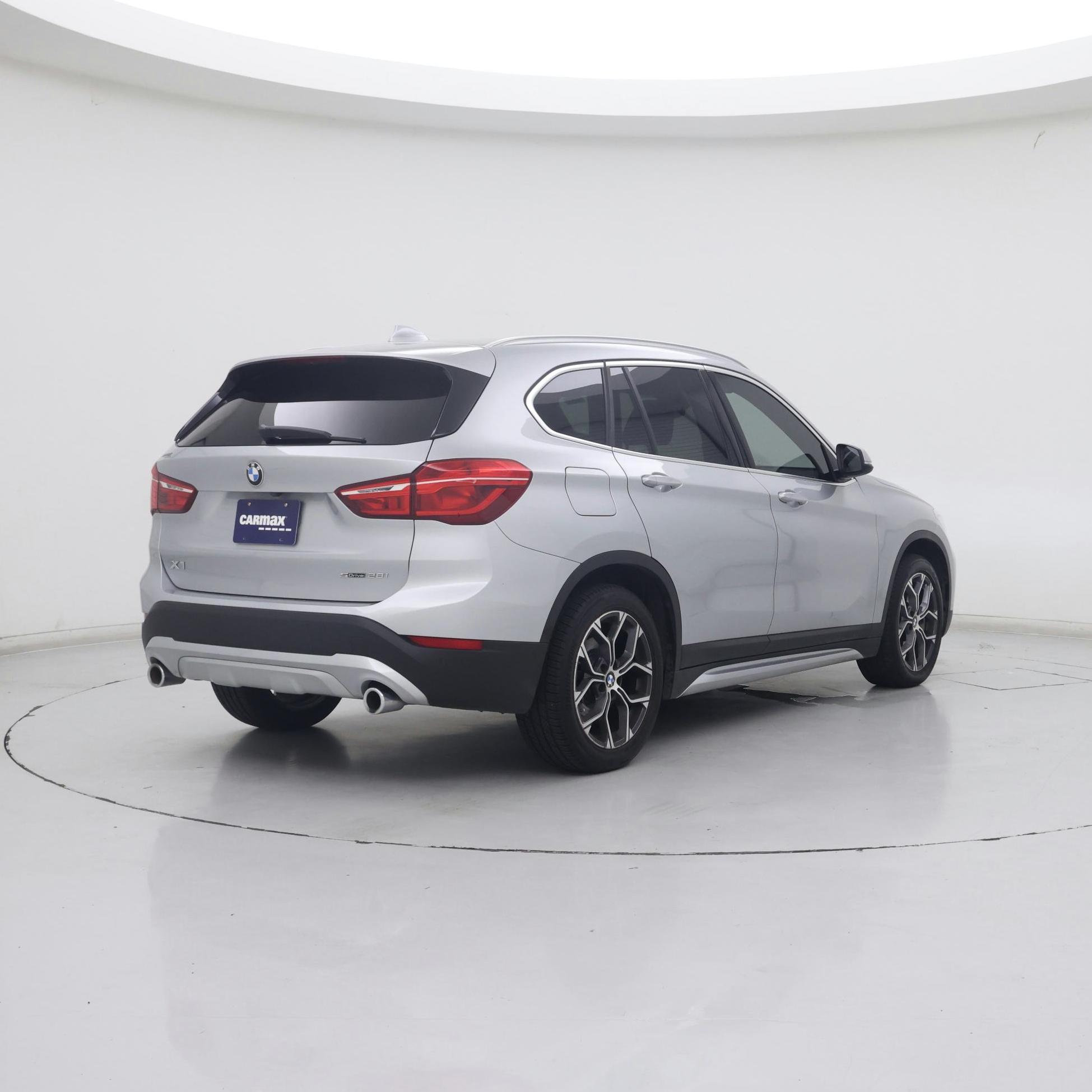 Thumbnail: 2020 BMW X1 - 8