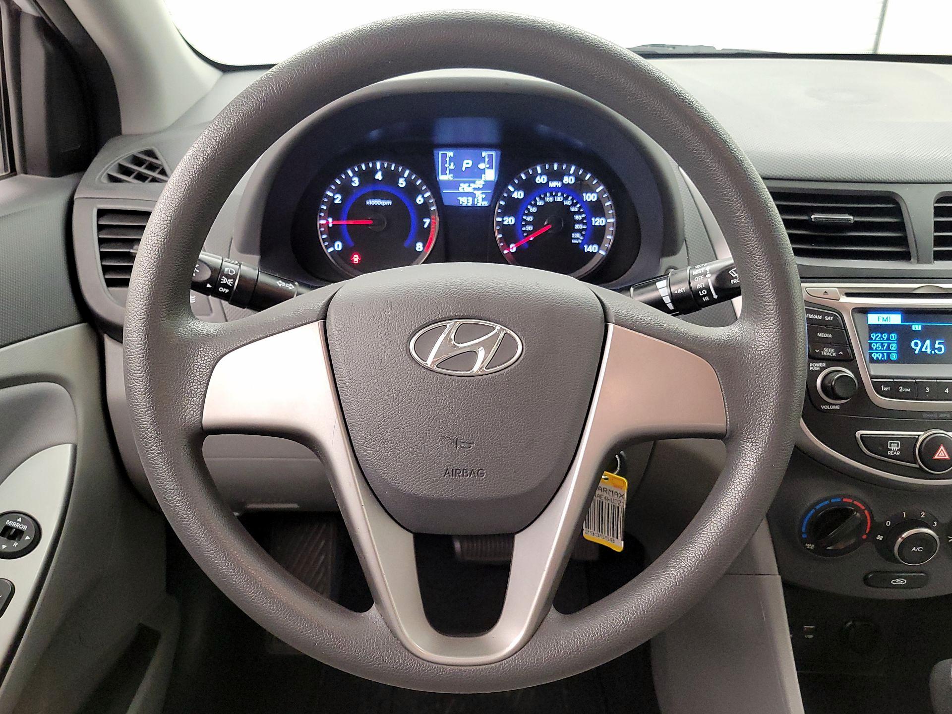 Thumbnail: 2017 Hyundai Accent - 10