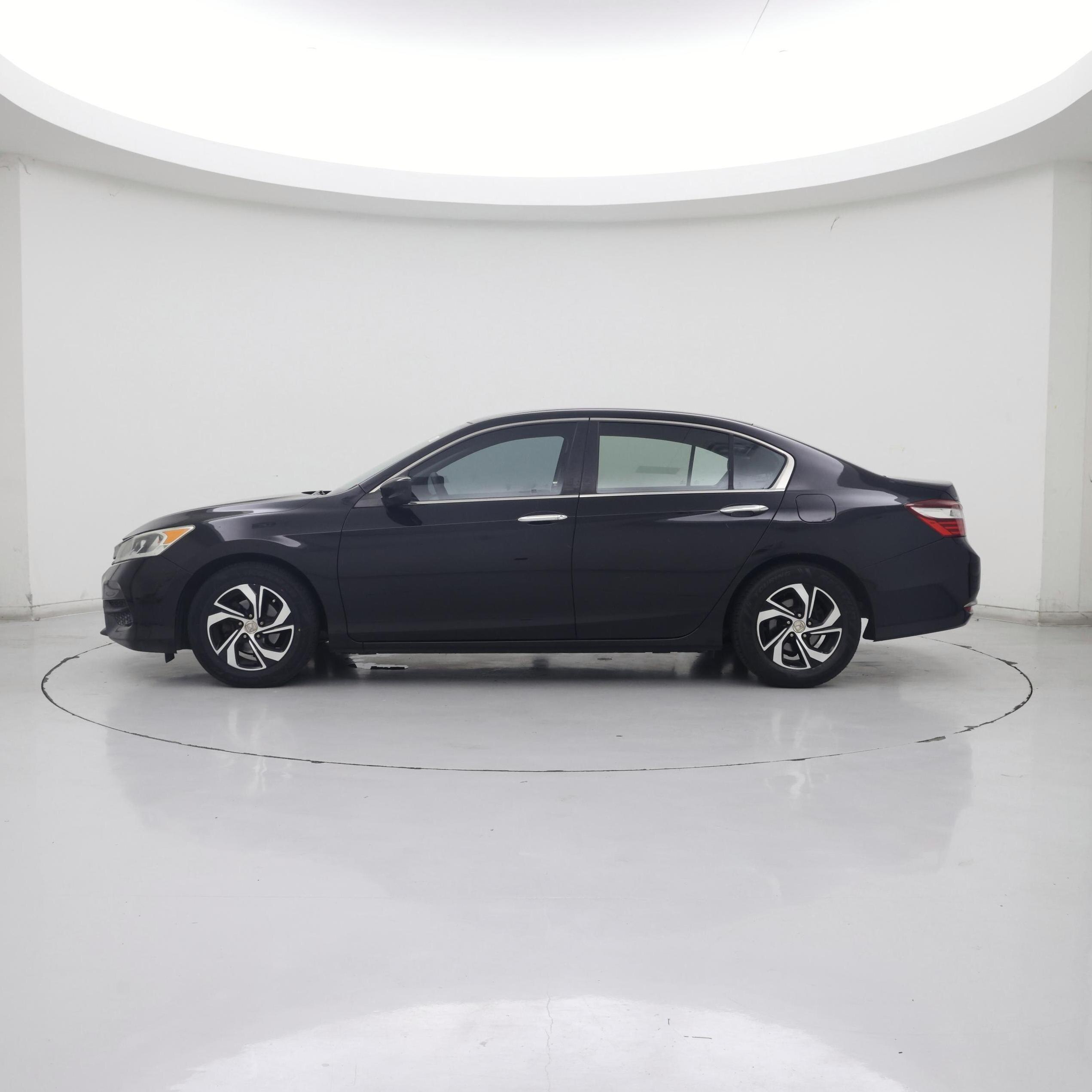 Thumbnail: 2017 Honda Accord - 3