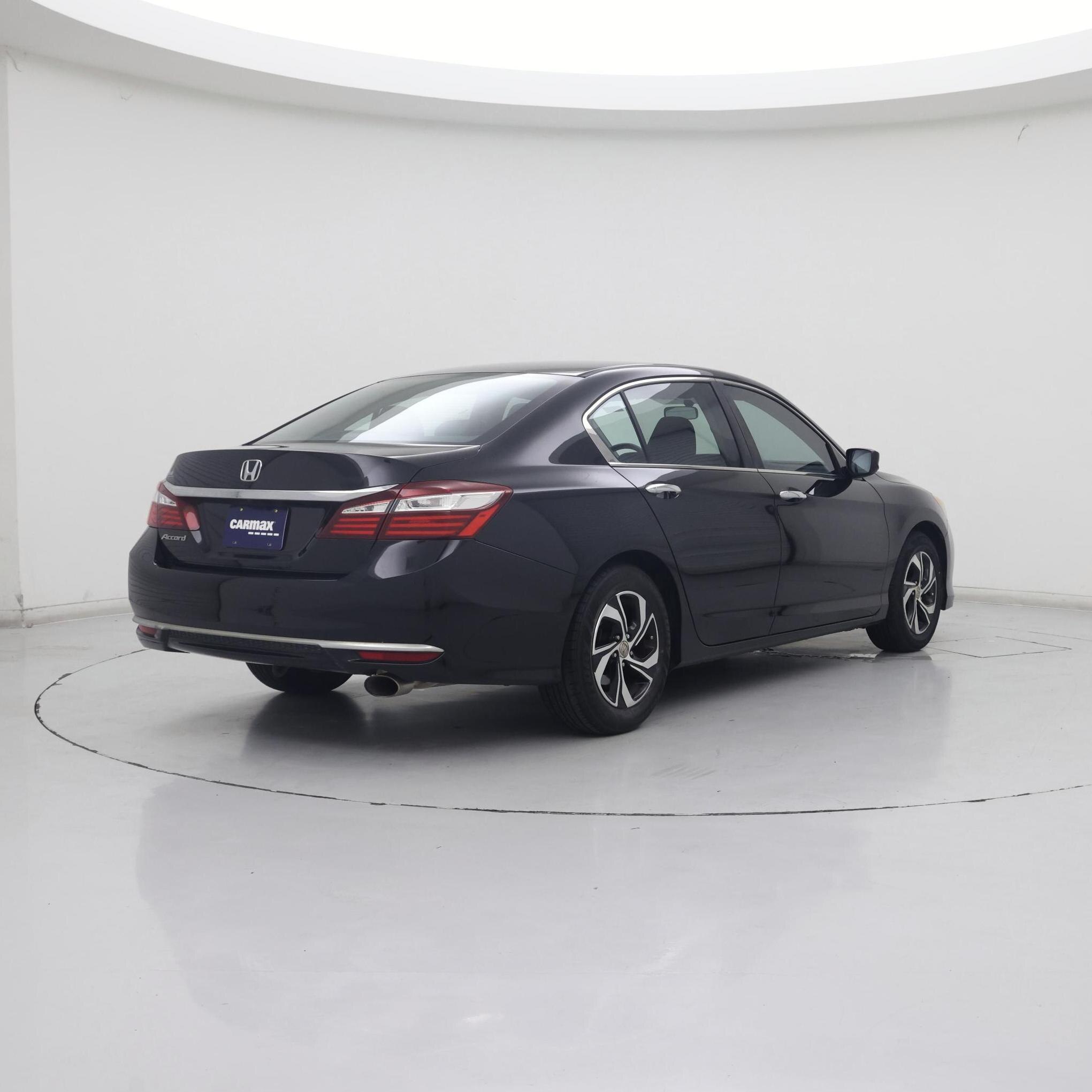 Thumbnail: 2017 Honda Accord - 8