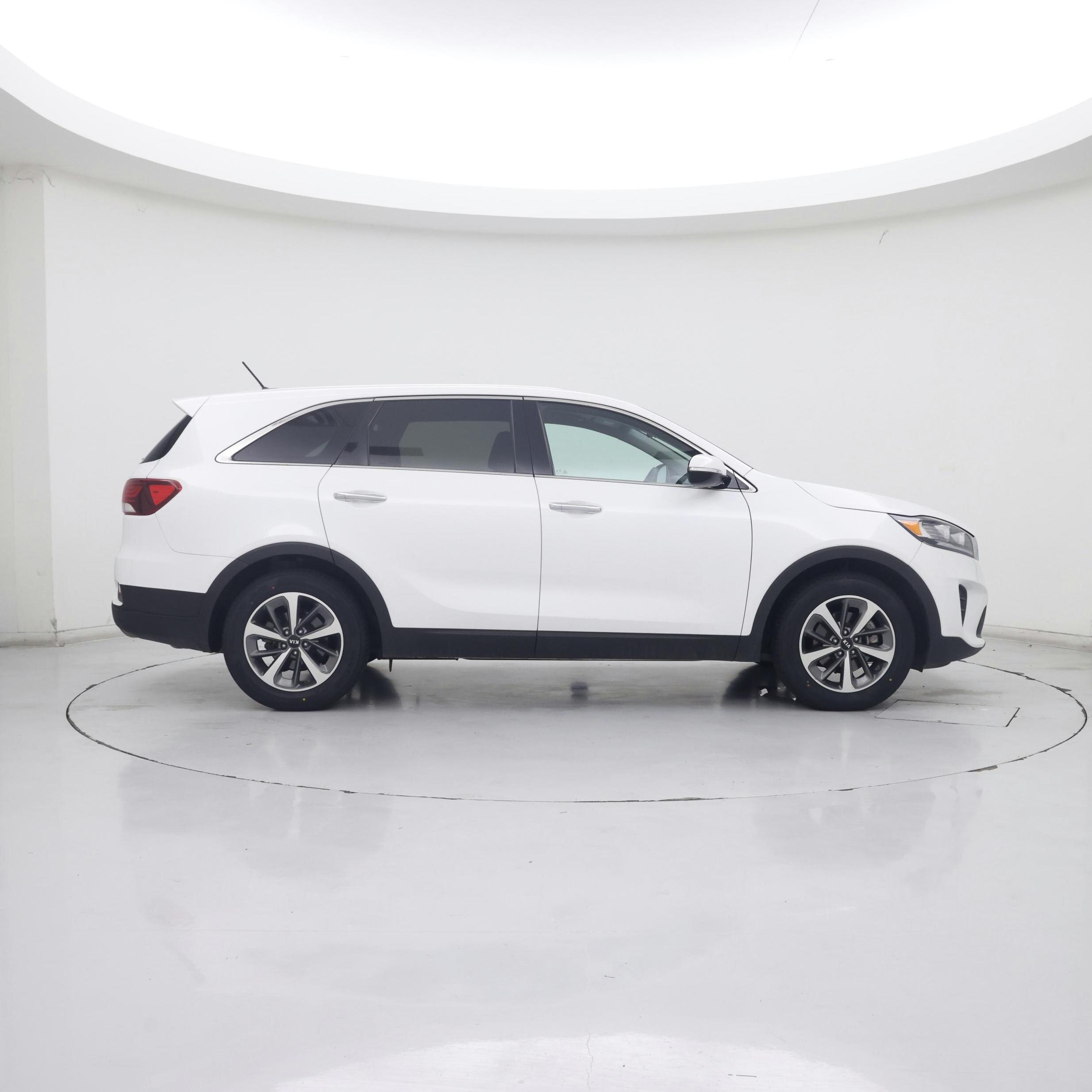 Thumbnail: 2020 Kia Sorento - 7