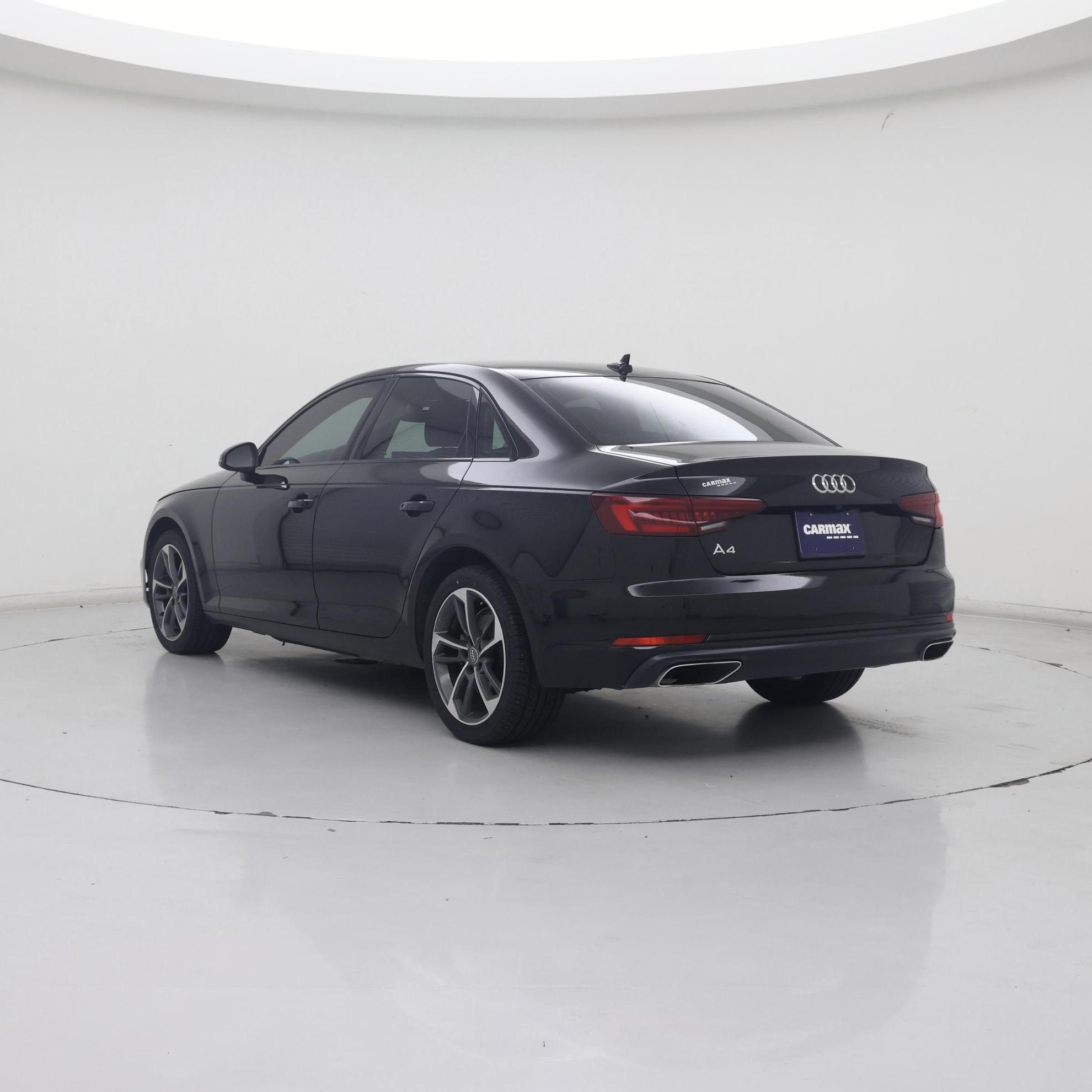 Thumbnail: 2019 Audi A4 - 2