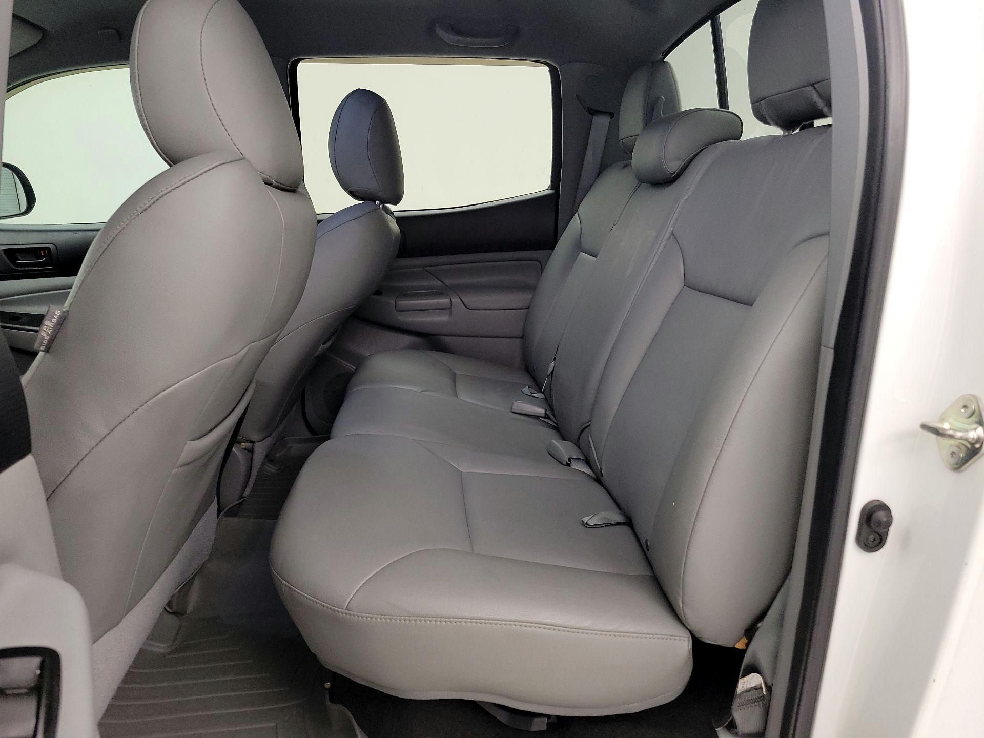 Thumbnail: 2014 Toyota Tacoma - 19