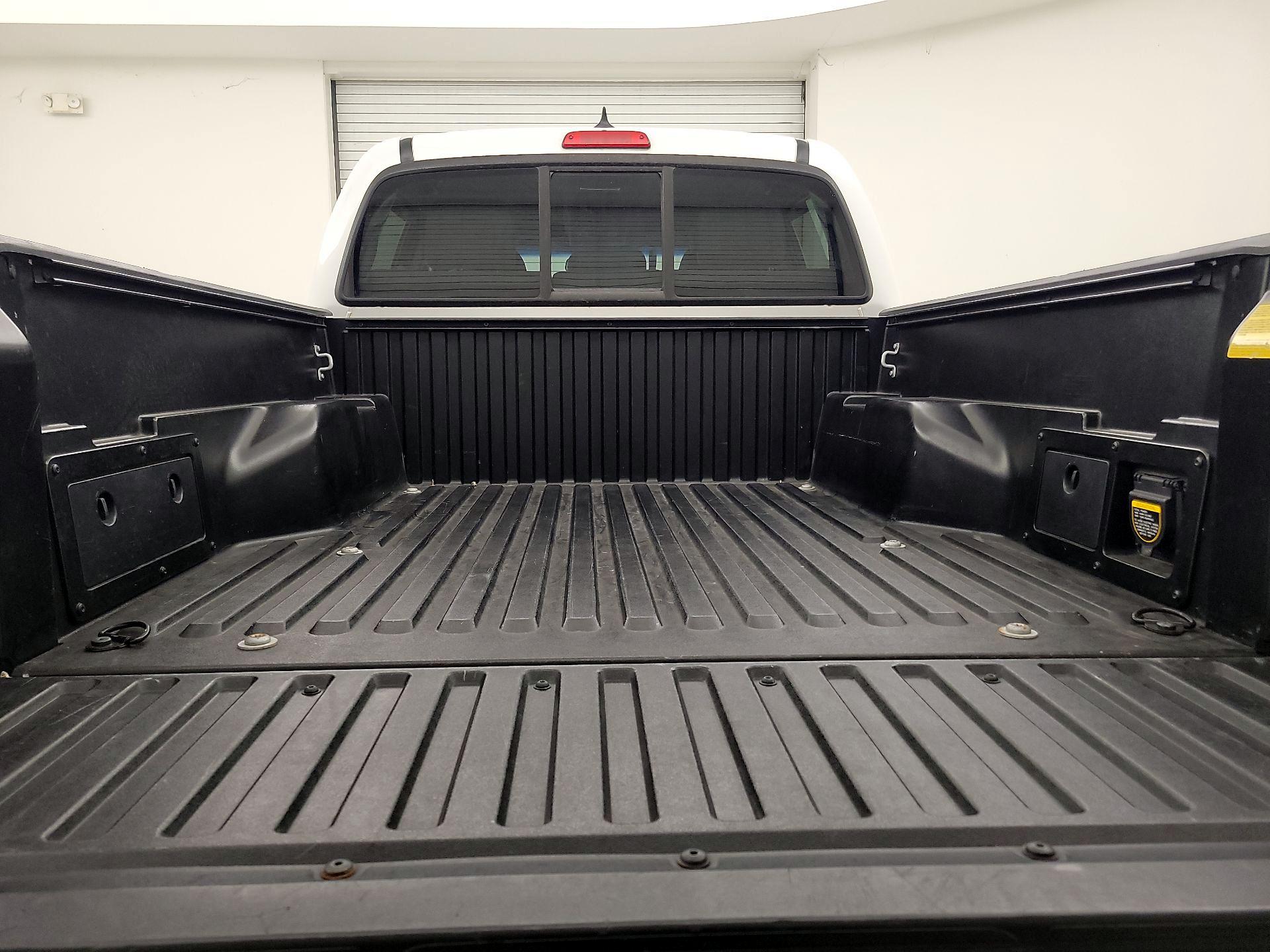 Thumbnail: 2014 Toyota Tacoma - 20